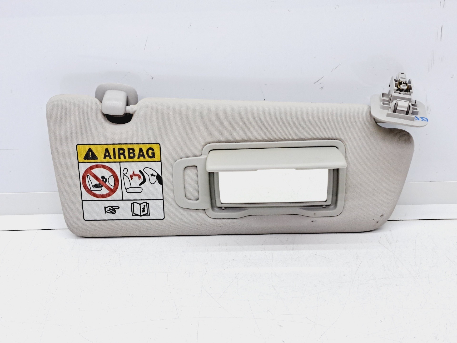 Recambio de parasol derecho para renault captur ii intens referencia OEM IAM 964002583R  