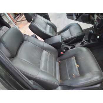 ASIENTO DELANTERO DERECHO 