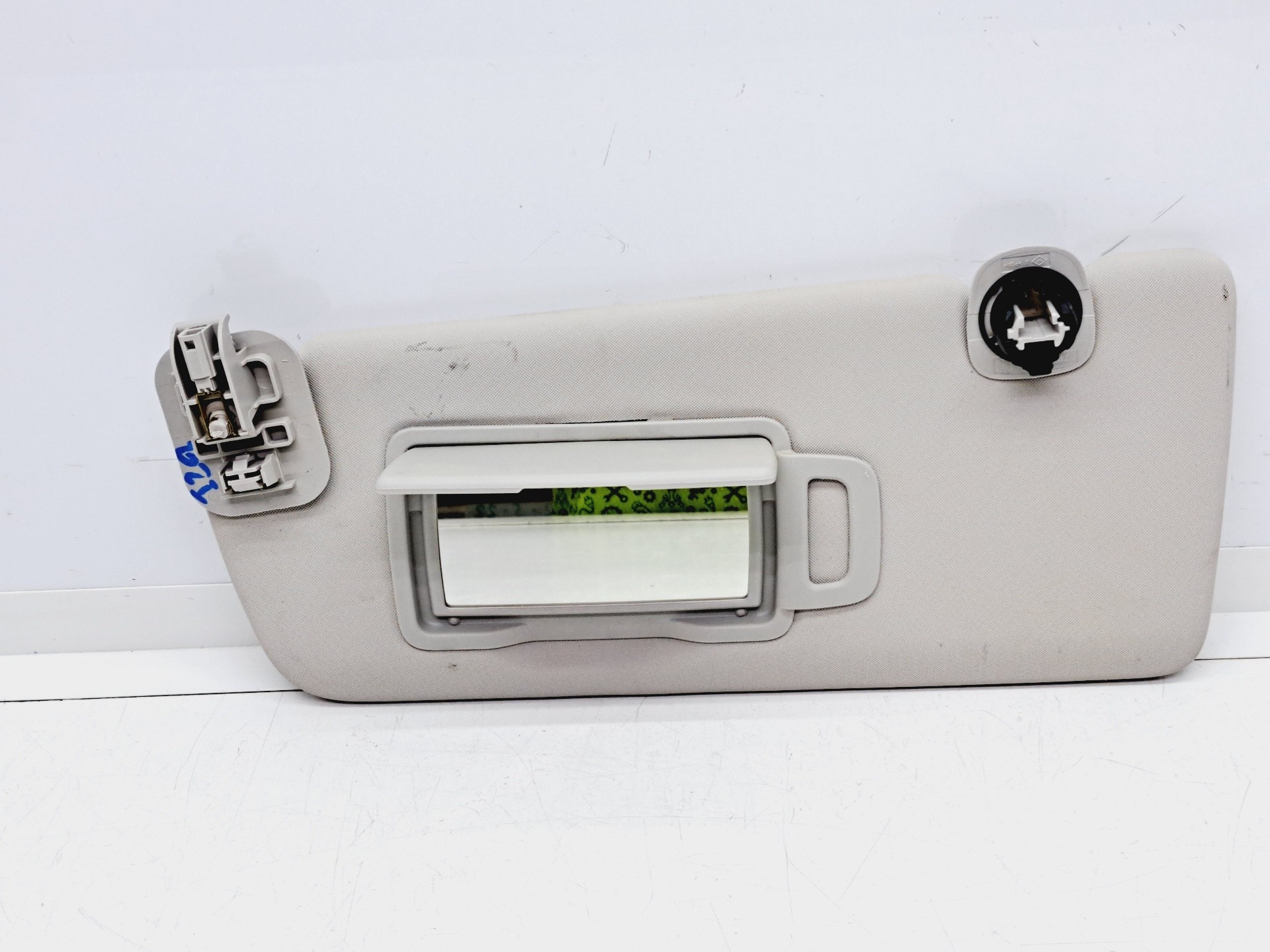 Recambio de parasol izquierdo para renault captur ii intens referencia OEM IAM 964019730R  