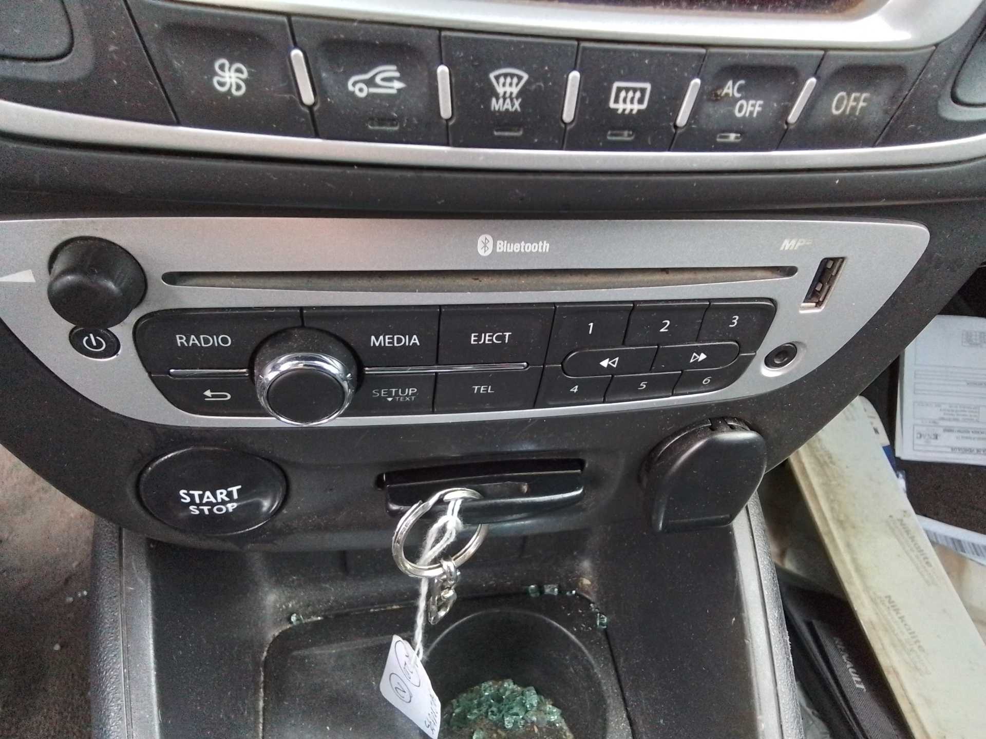 Recambio de sistema audio / radio cd para renault megane iii berlina 5 p business referencia OEM IAM   