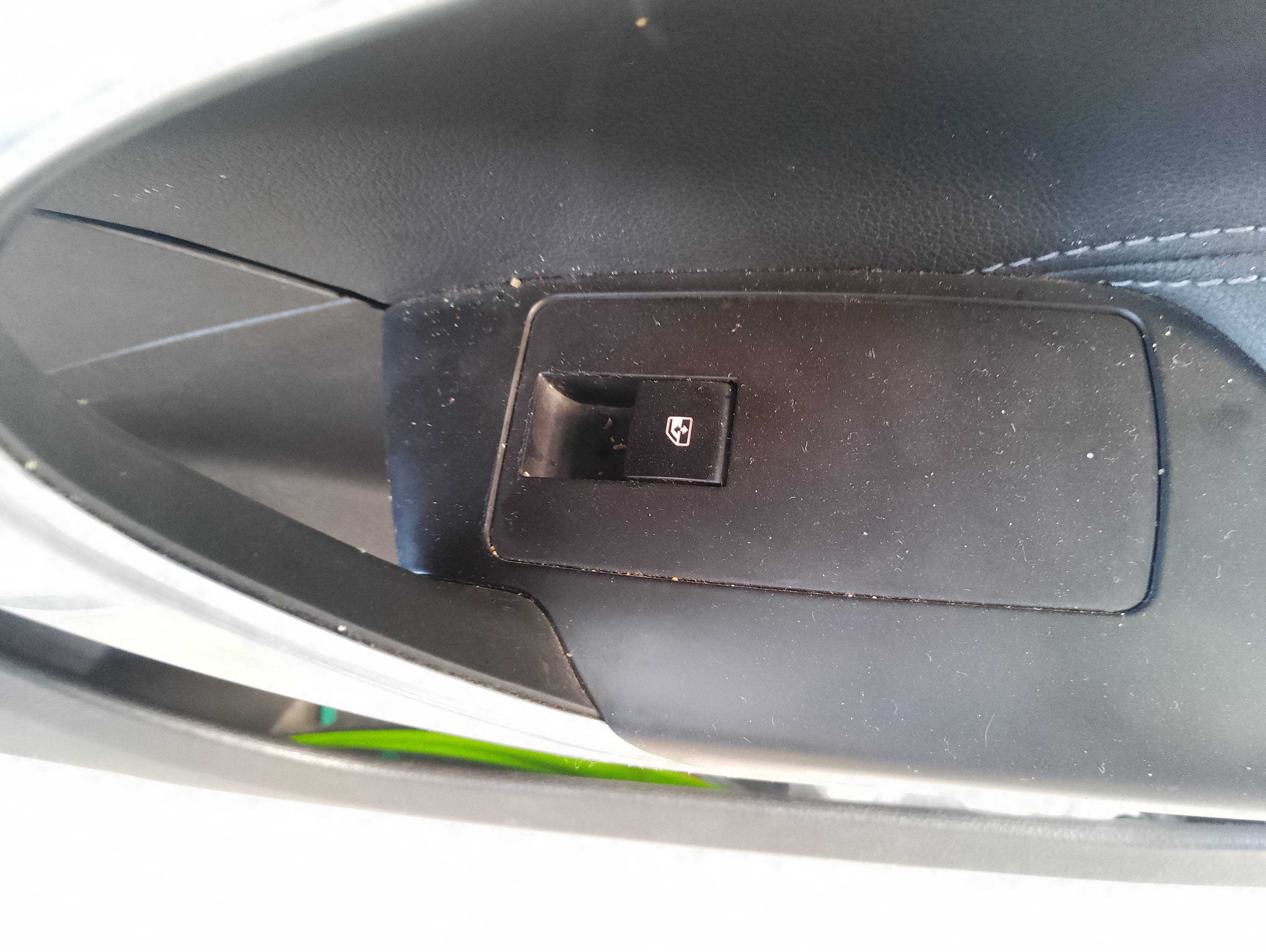 Recambio de mando elevalunas delantero derecho para opel insignia sports tourer cosmo referencia OEM IAM   
