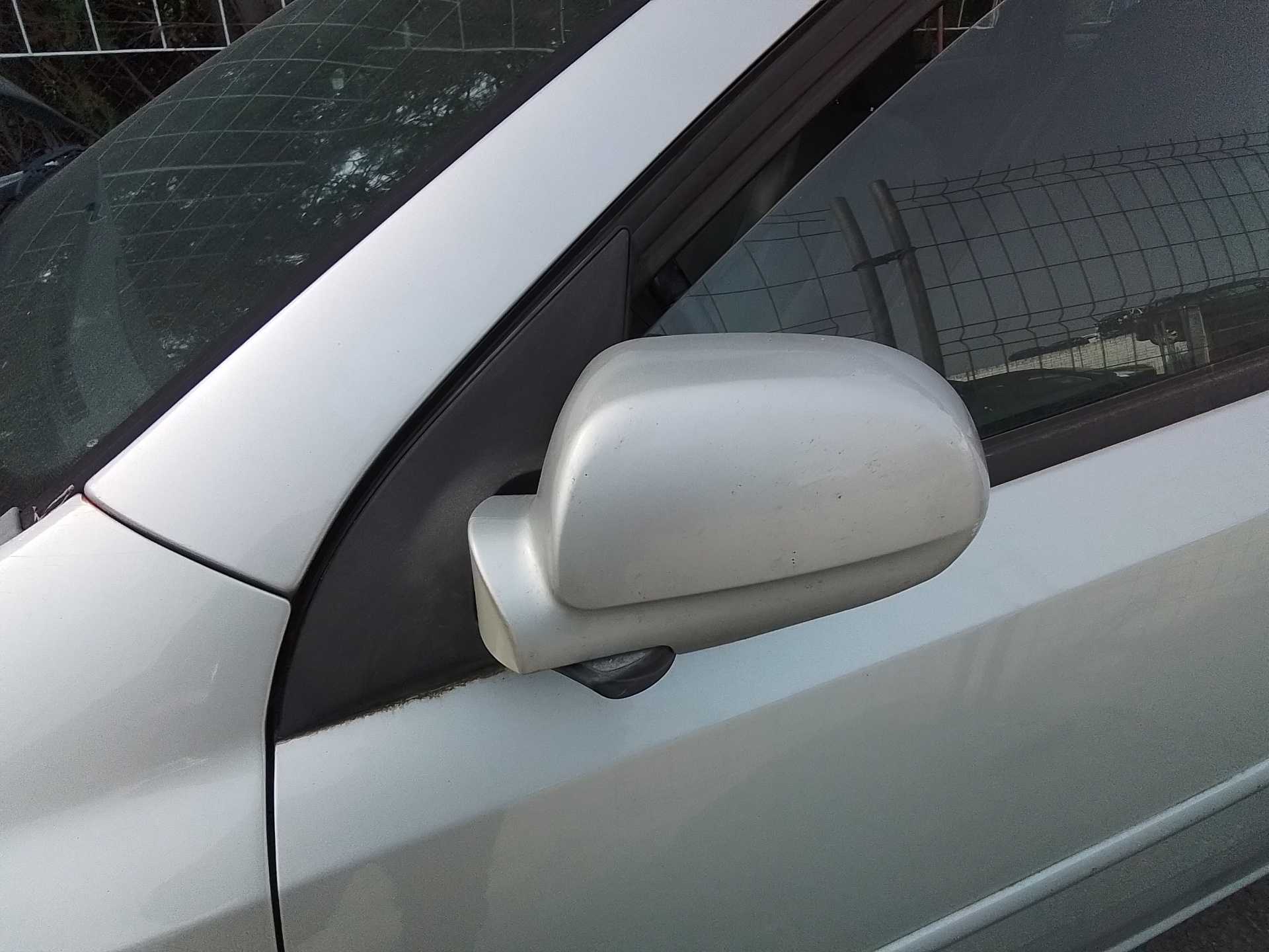 Recambio de retrovisor izquierdo para chevrolet nubira berlina 1.8 cat referencia OEM IAM E11015757  