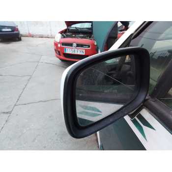 RETROVISOR IZQUIERDO 