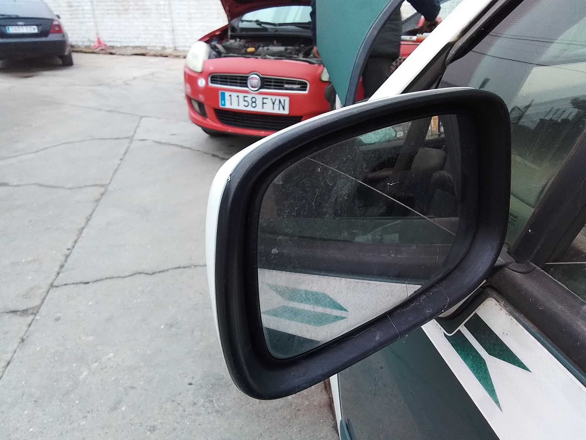 Recambio de retrovisor izquierdo para citroën c8 2.0 hdi x referencia OEM IAM   