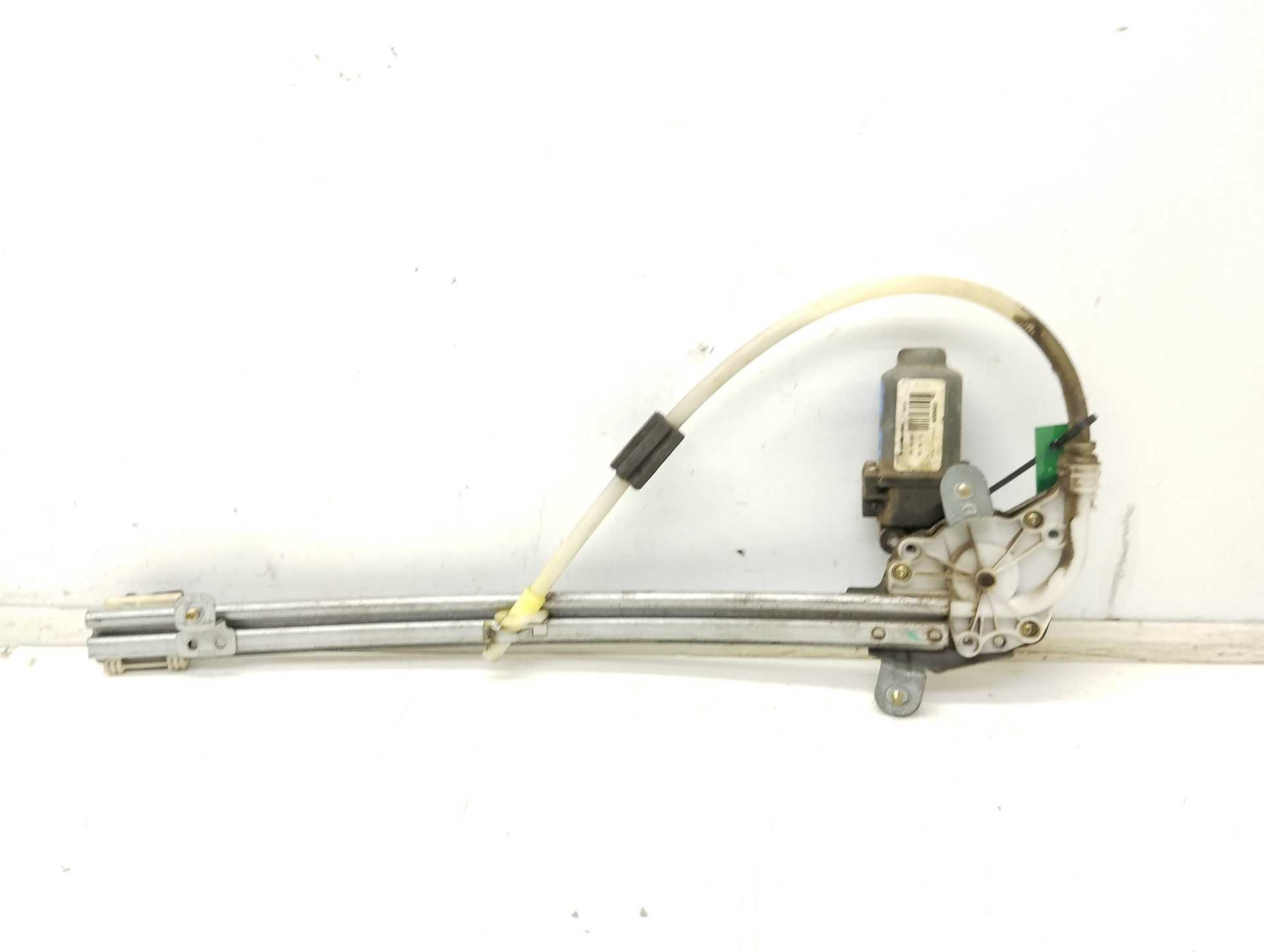 Recambio de elevalunas trasero izquierdo para renault laguna ii (bg0) authentique referencia OEM IAM 8200000557 400669 