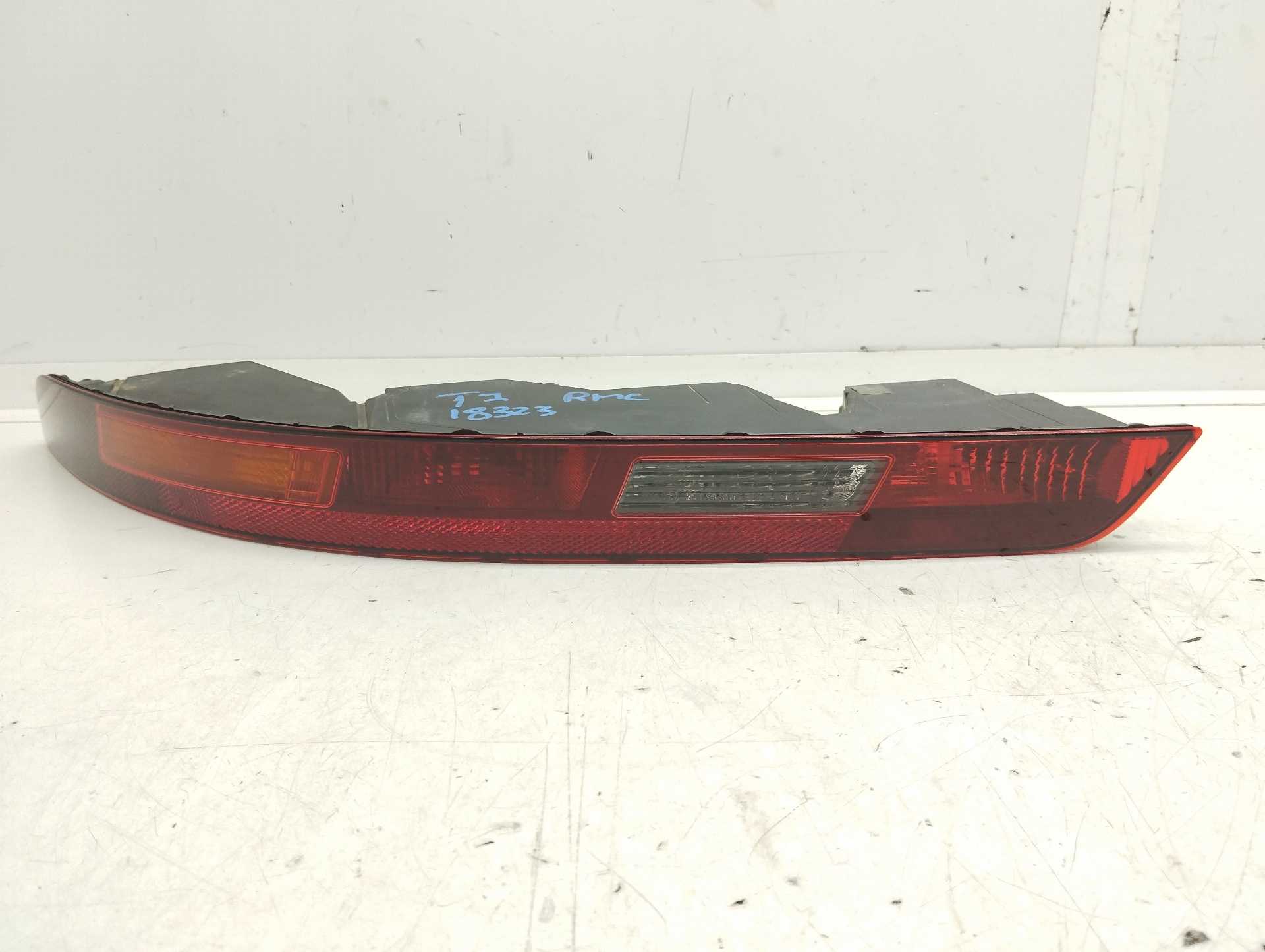 Recambio de piloto paragolpes trasero izquierdo para audi q3 (8ug) attraction referencia OEM IAM 8U0945095B 628300 