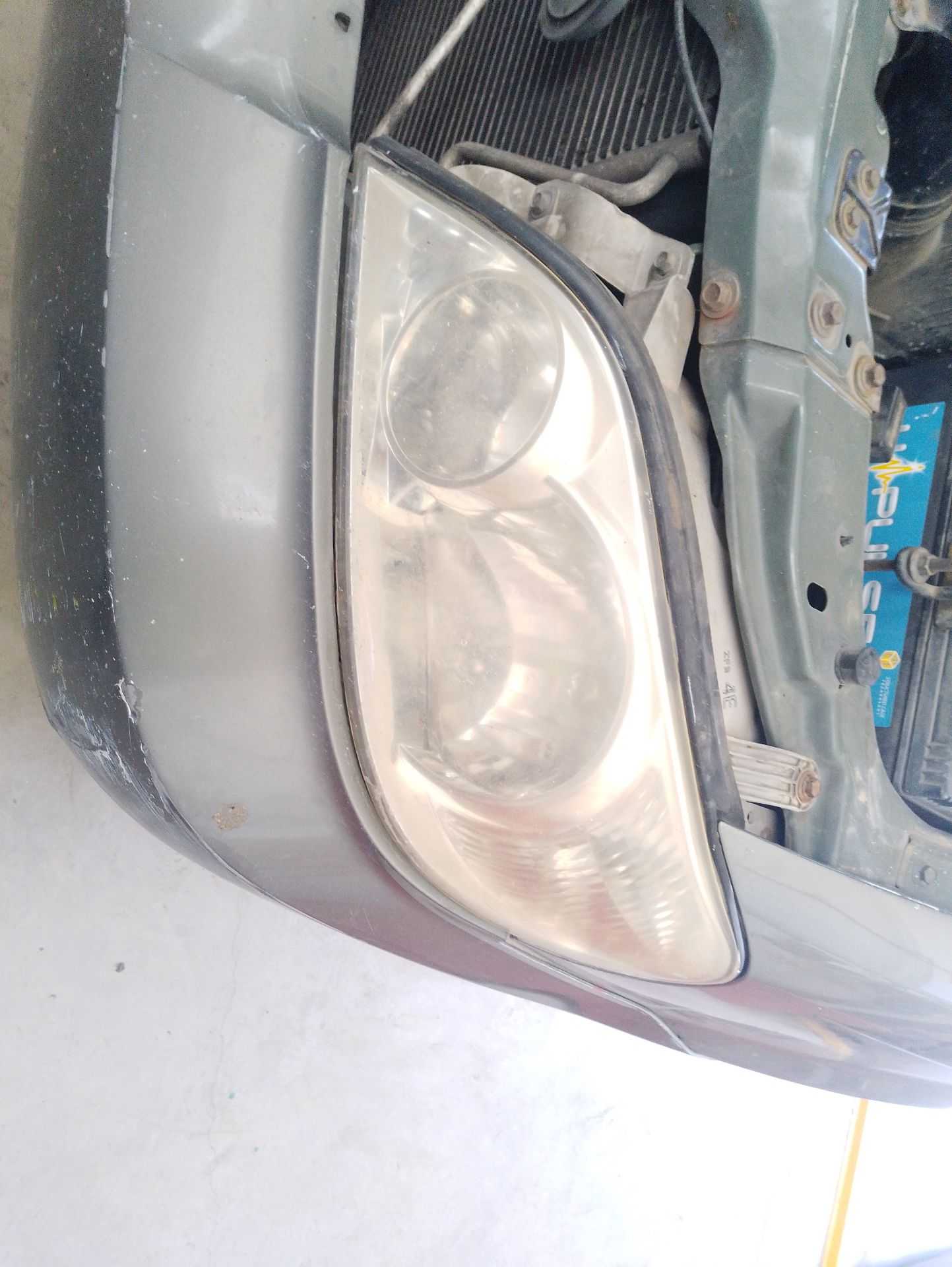 Recambio de faro izquierdo para kia carnival ii (gq) 2.9 crdi referencia OEM IAM 0K55251040B  