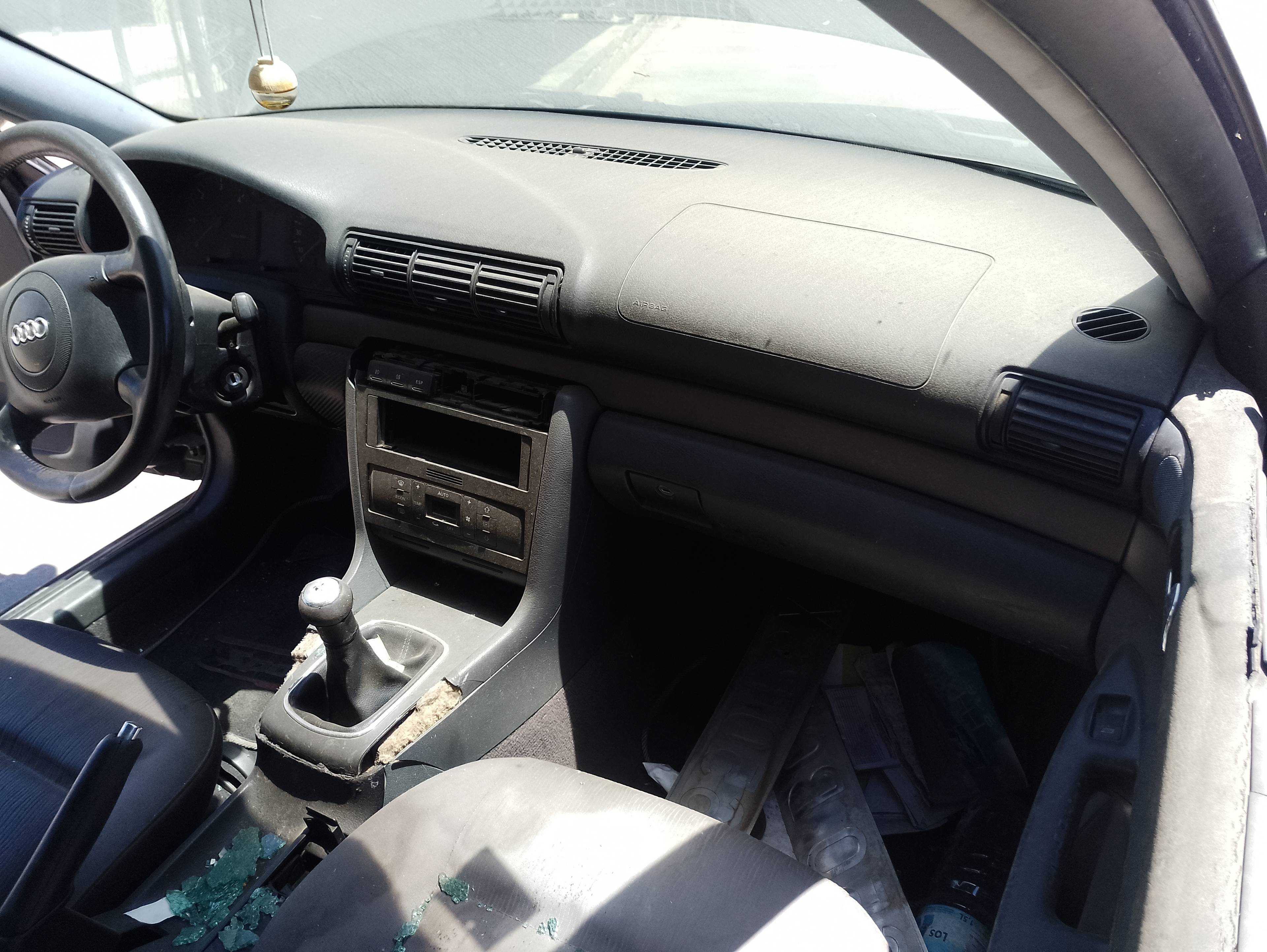 Recambio de salpicadero para audi a4 berlina (8e) referencia OEM IAM   