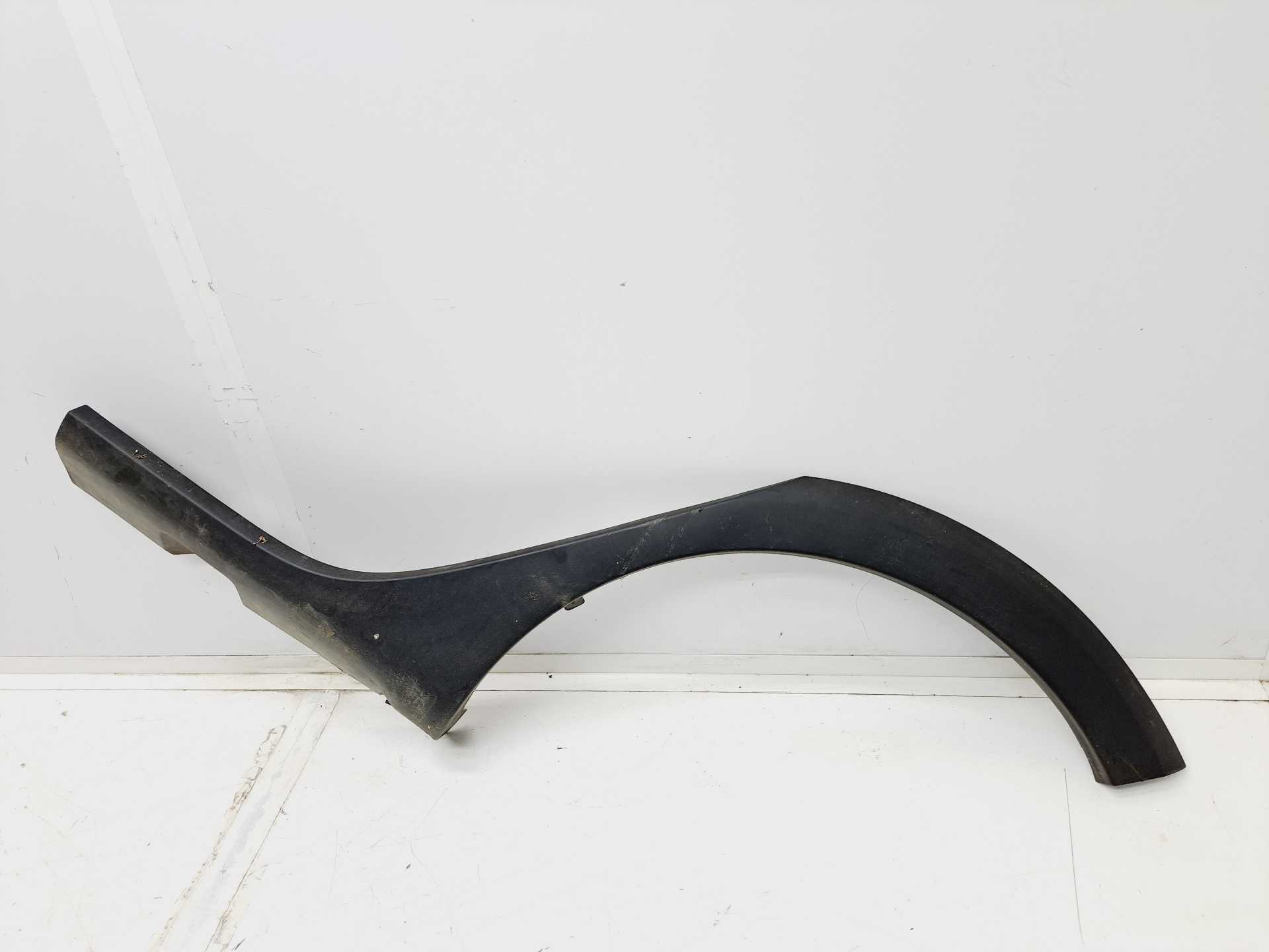 Recambio de aletin trasero izquierdo para dacia sandero ambiance referencia OEM IAM 788A31751R  