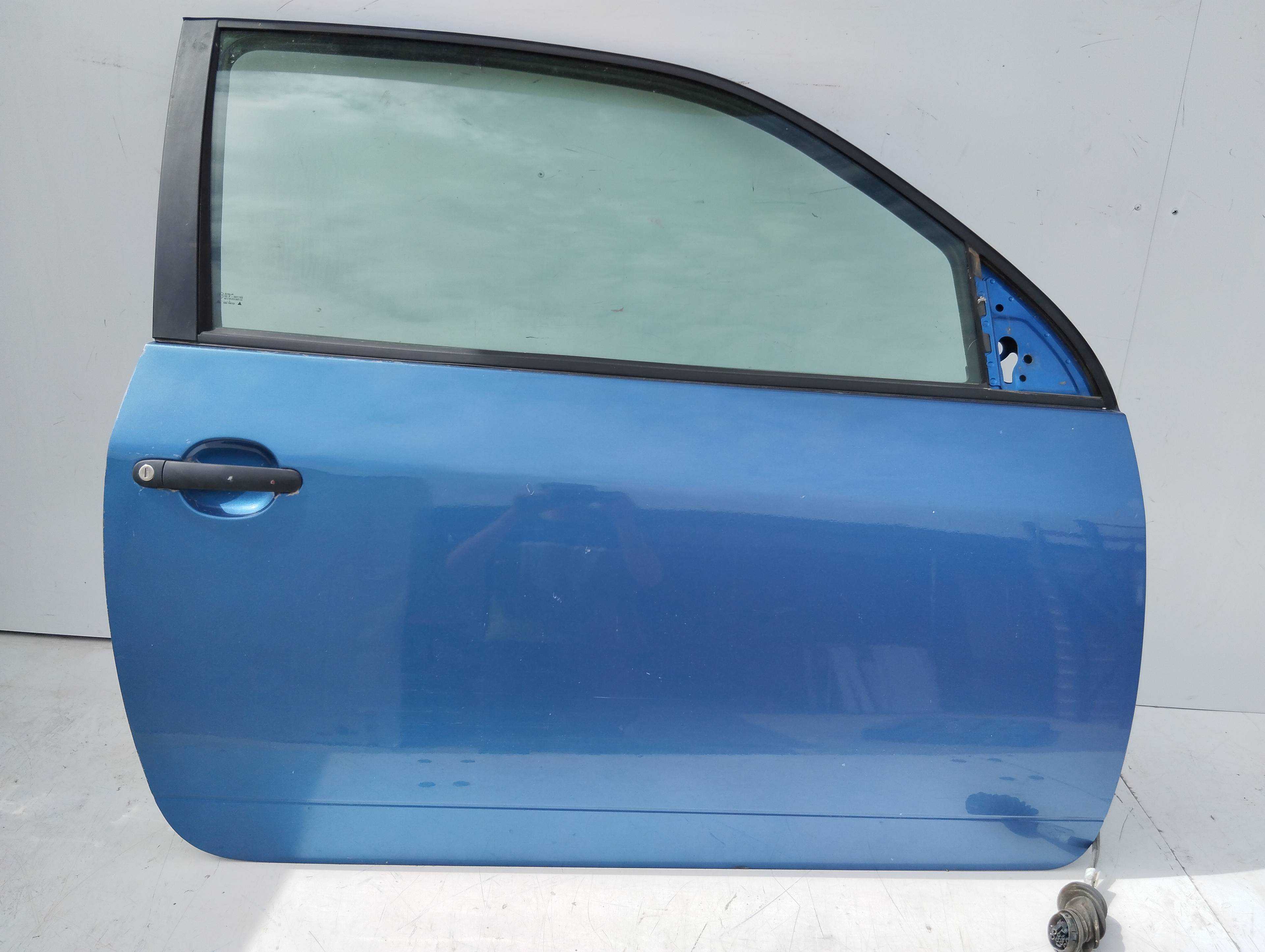Recambio de puerta delantera derecha para seat arosa (6h1) select referencia OEM IAM  6X3831052AJ 