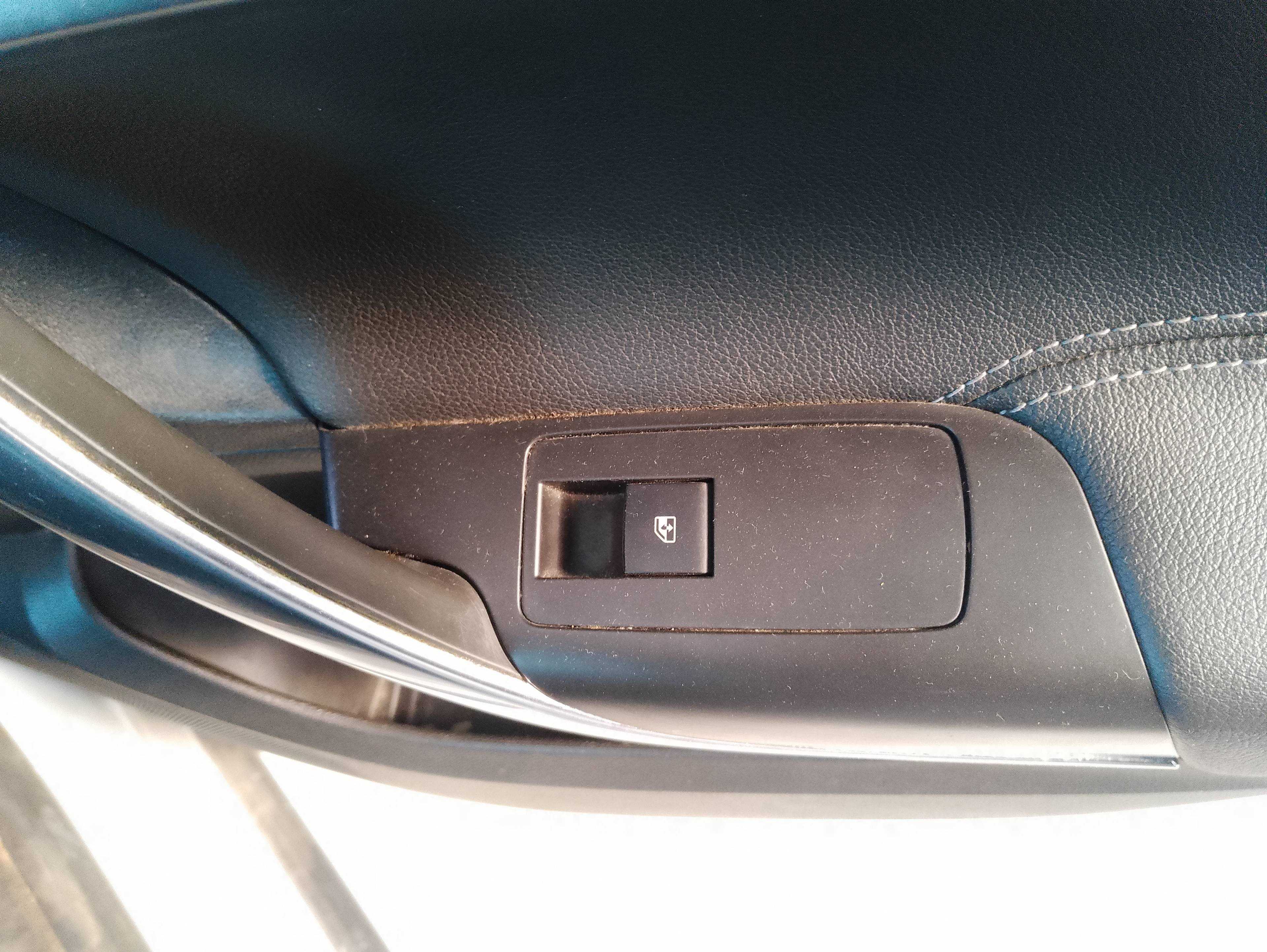Recambio de mando elevalunas trasero derecho para opel insignia sports tourer cosmo referencia OEM IAM   