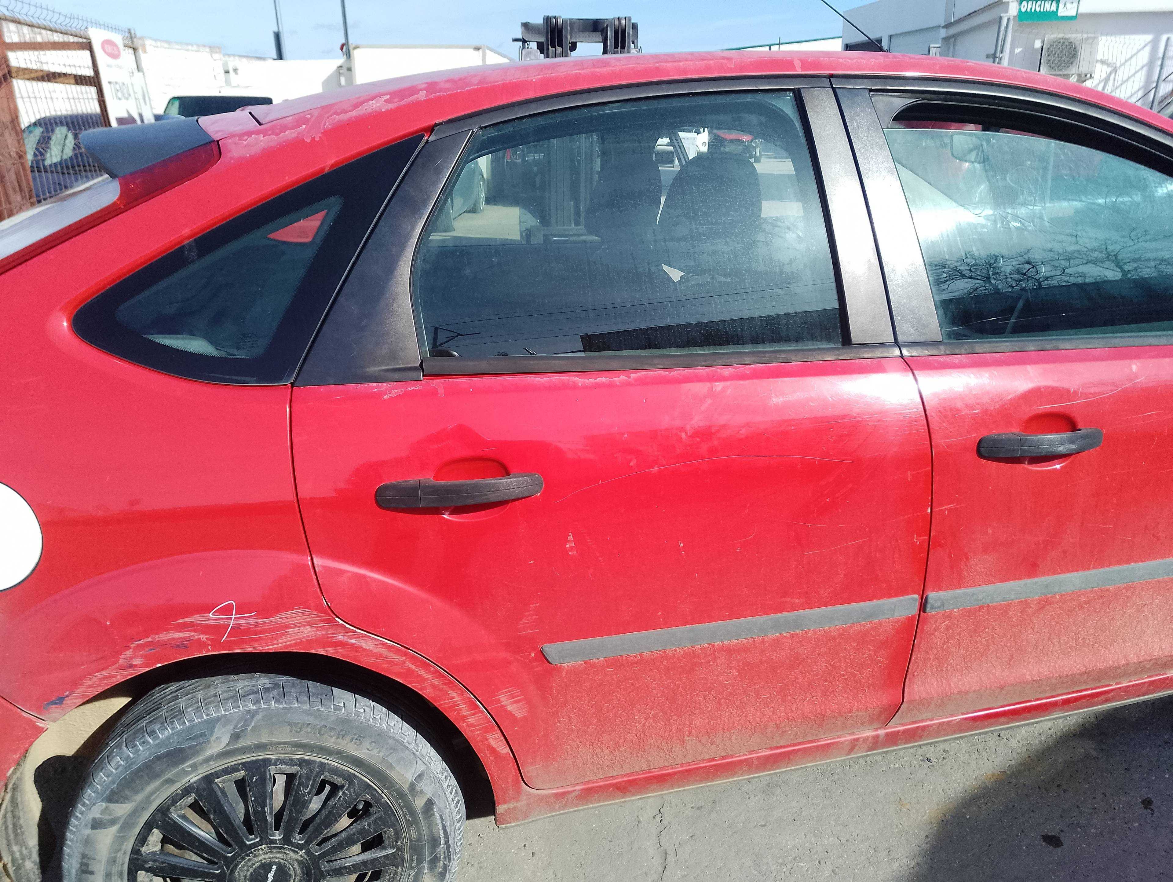 Recambio de puerta trasera derecha para ford focus berlina (cap) ambiente (d) referencia OEM IAM   