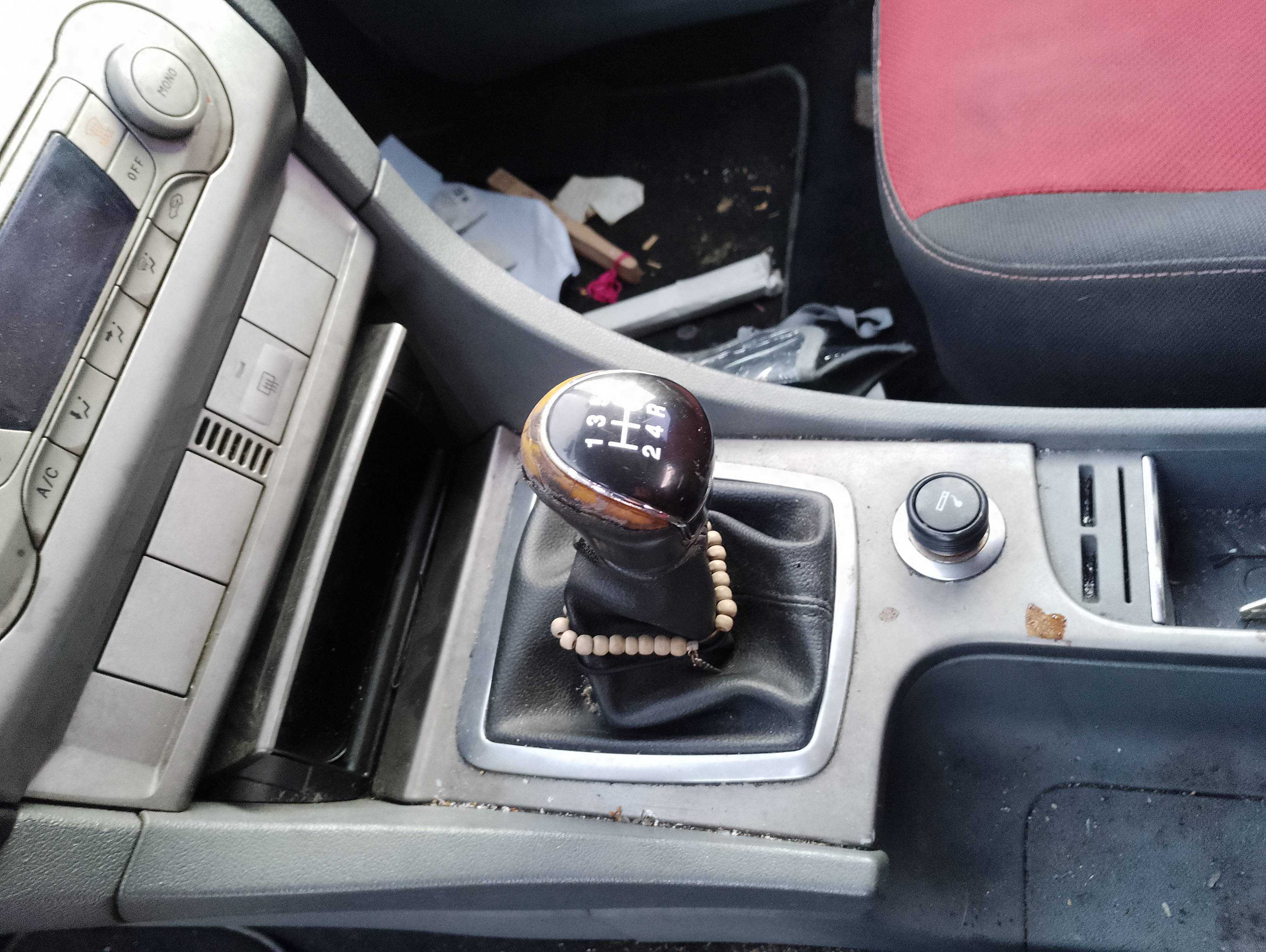 Recambio de palanca cambio para ford focus berlina (cap) ambiente (d) referencia OEM IAM   