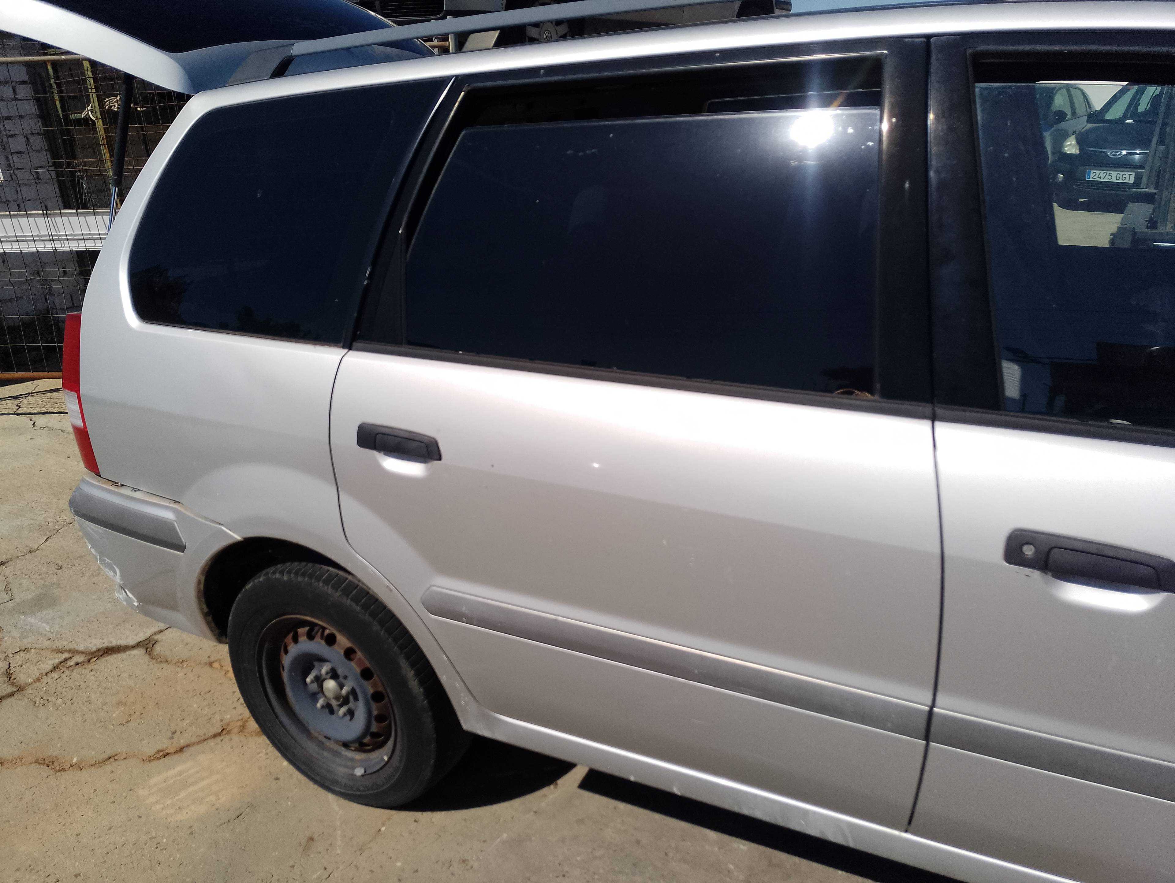 Recambio de puerta trasera derecha para mitsubishi space wagon (n80/n90) 2.4 gdi cat referencia OEM IAM   