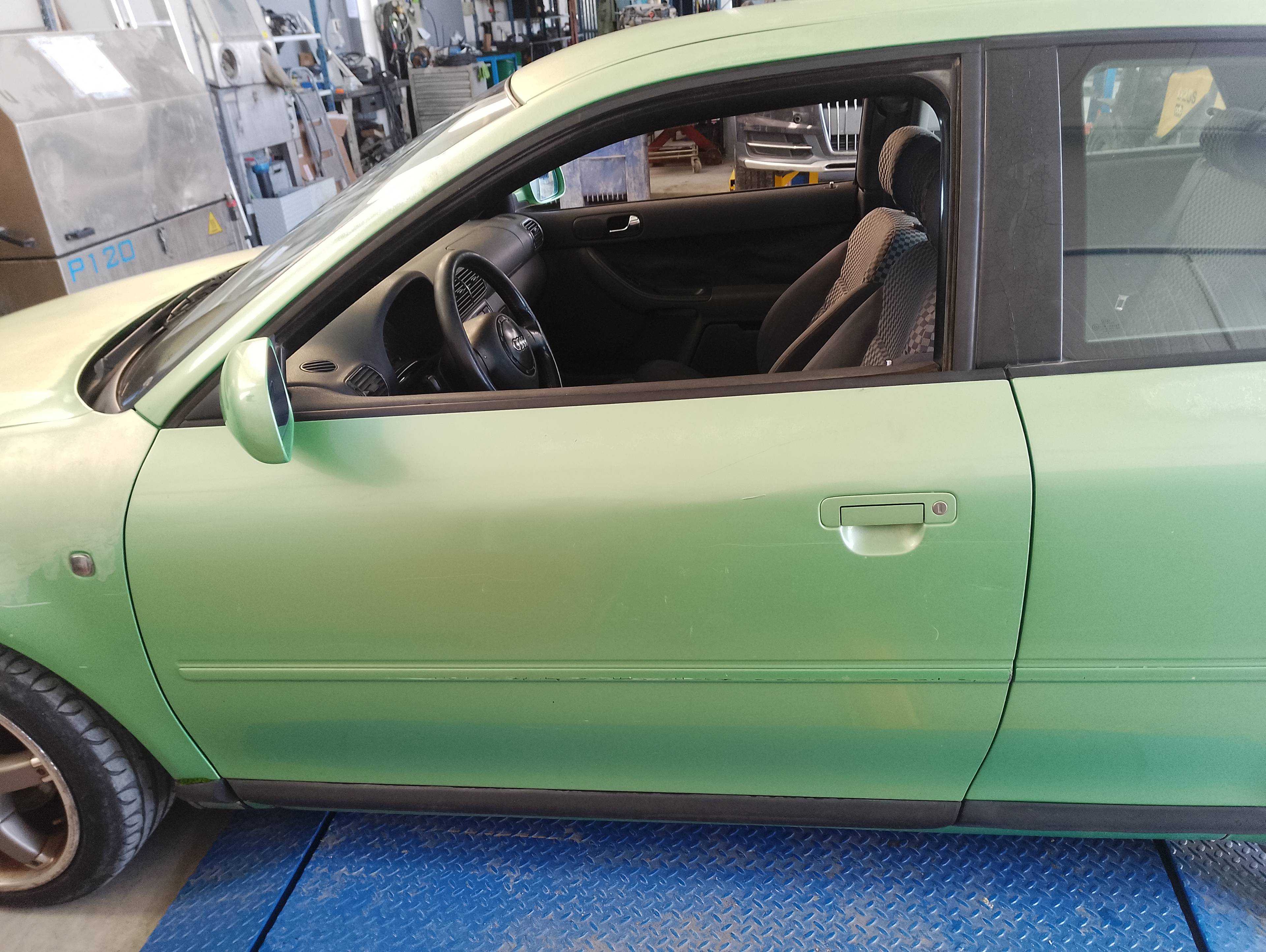 Recambio de puerta delantera izquierda para audi a3 (8l) 1.8 ambiente referencia OEM IAM   