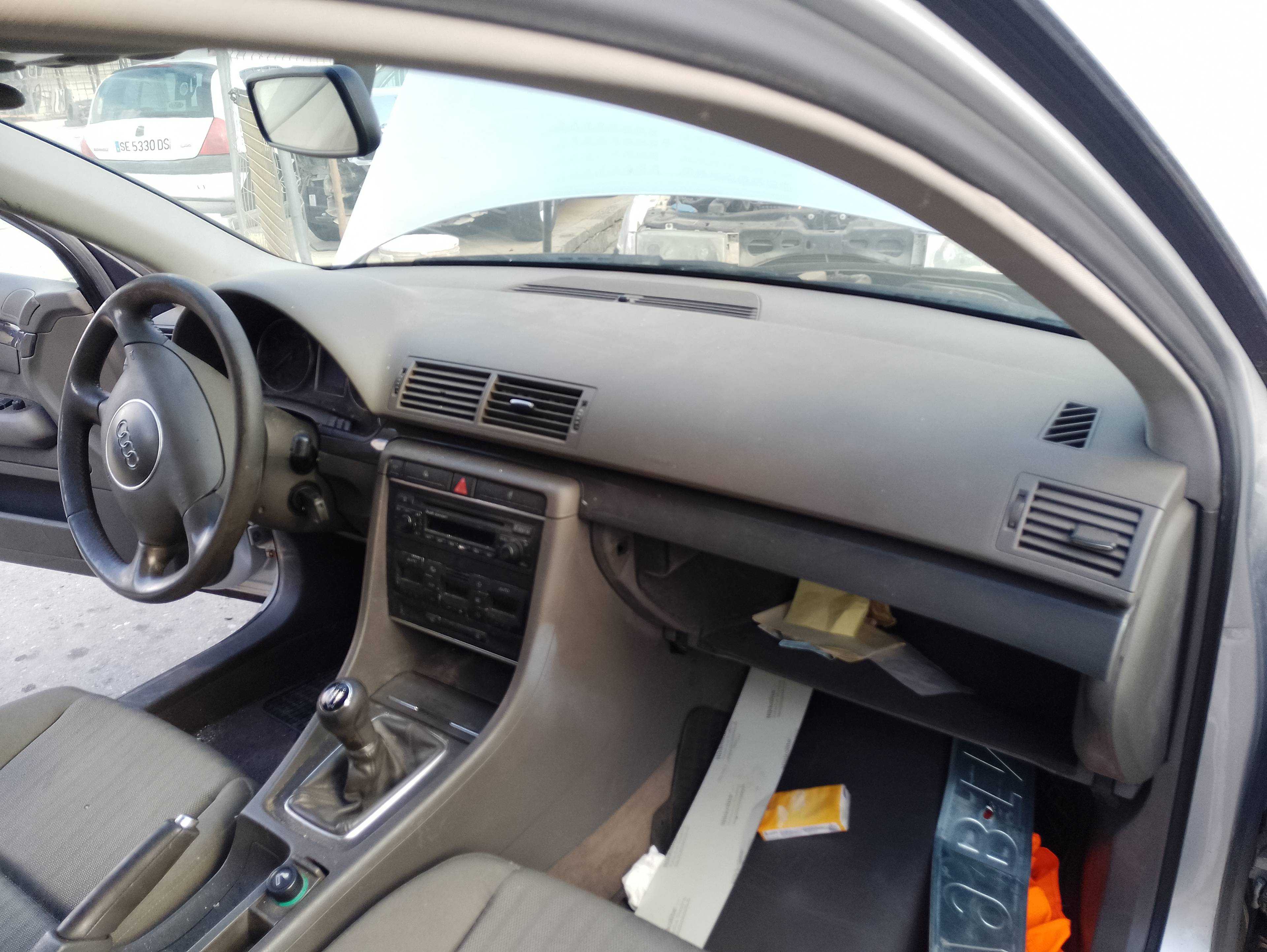 Recambio de salpicadero para audi a4 berlina (8e) 1.8 t referencia OEM IAM   