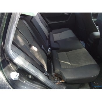 Recambio de asientos traseros para toyota auris hybrid active referencia OEM IAM   