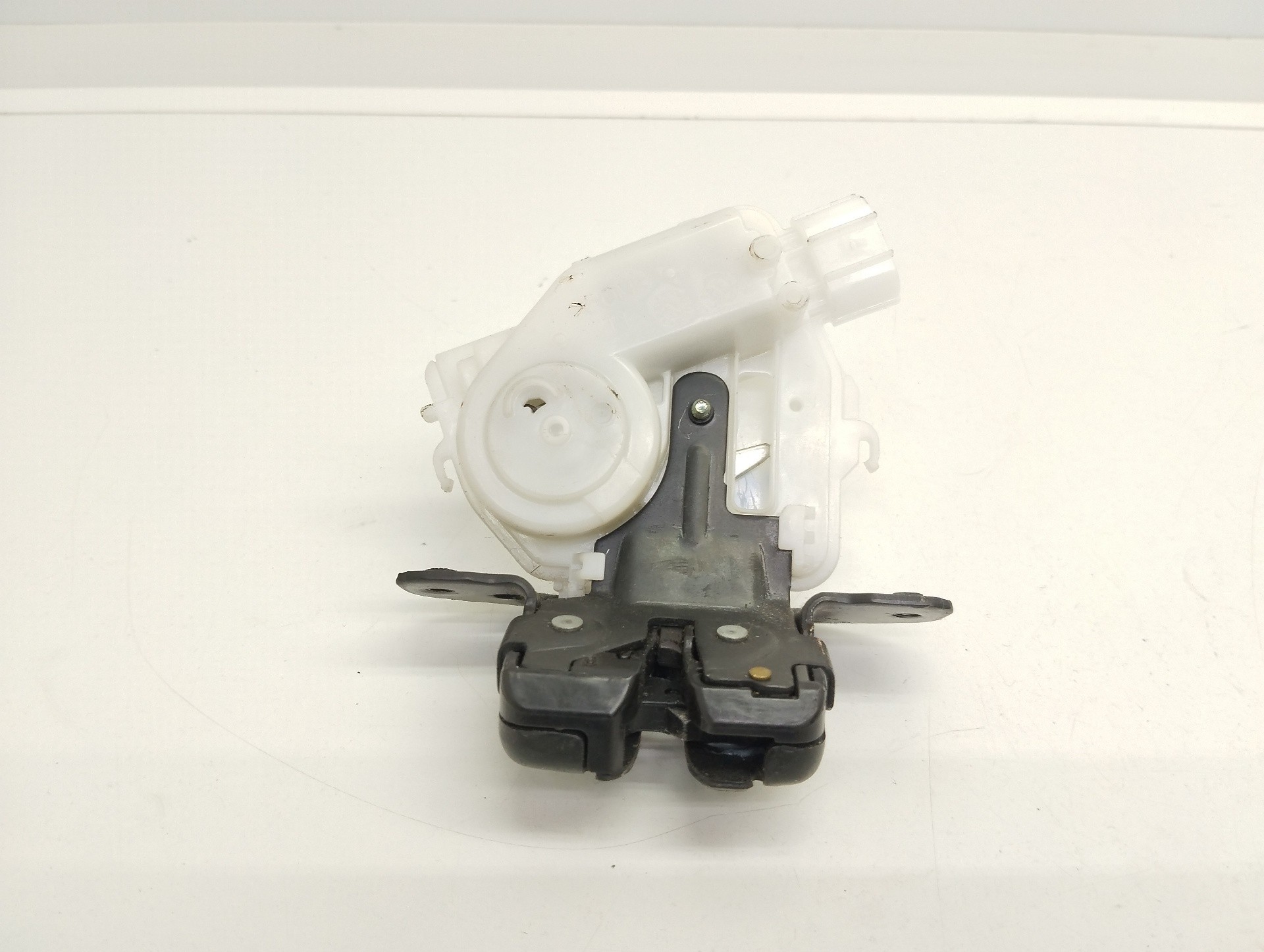 Recambio de cerradura maletero / porton para toyota auris hybrid active referencia OEM IAM   