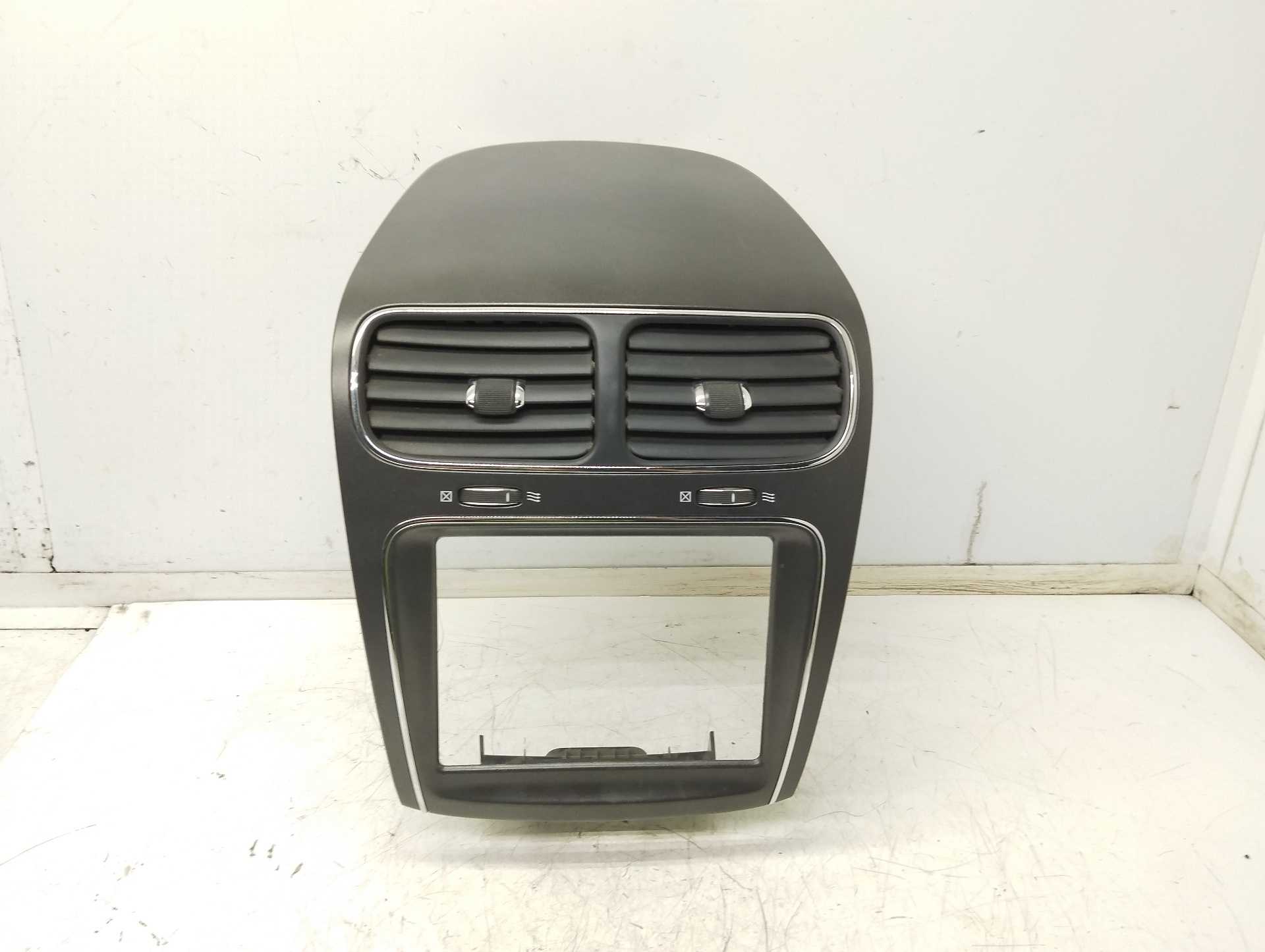 Recambio de aireador central para fiat freemont (345) urban referencia OEM IAM K05108243AC K1RE271XPAE 00K1RE271XPAE