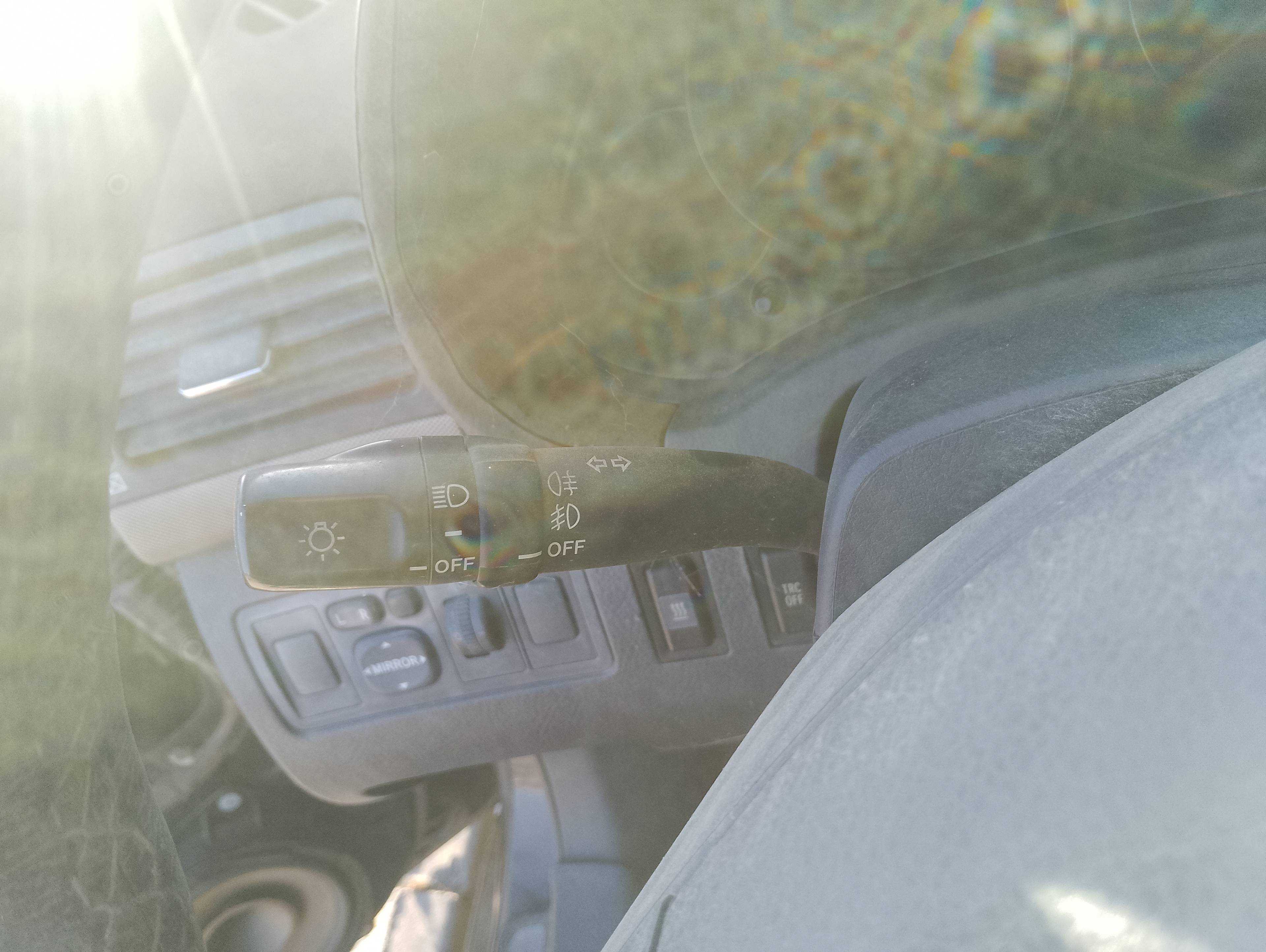 Recambio de mando luces para toyota avensis berlina (t25) 2.0 d4-d executive berlina (5-ptas.) referencia OEM IAM   