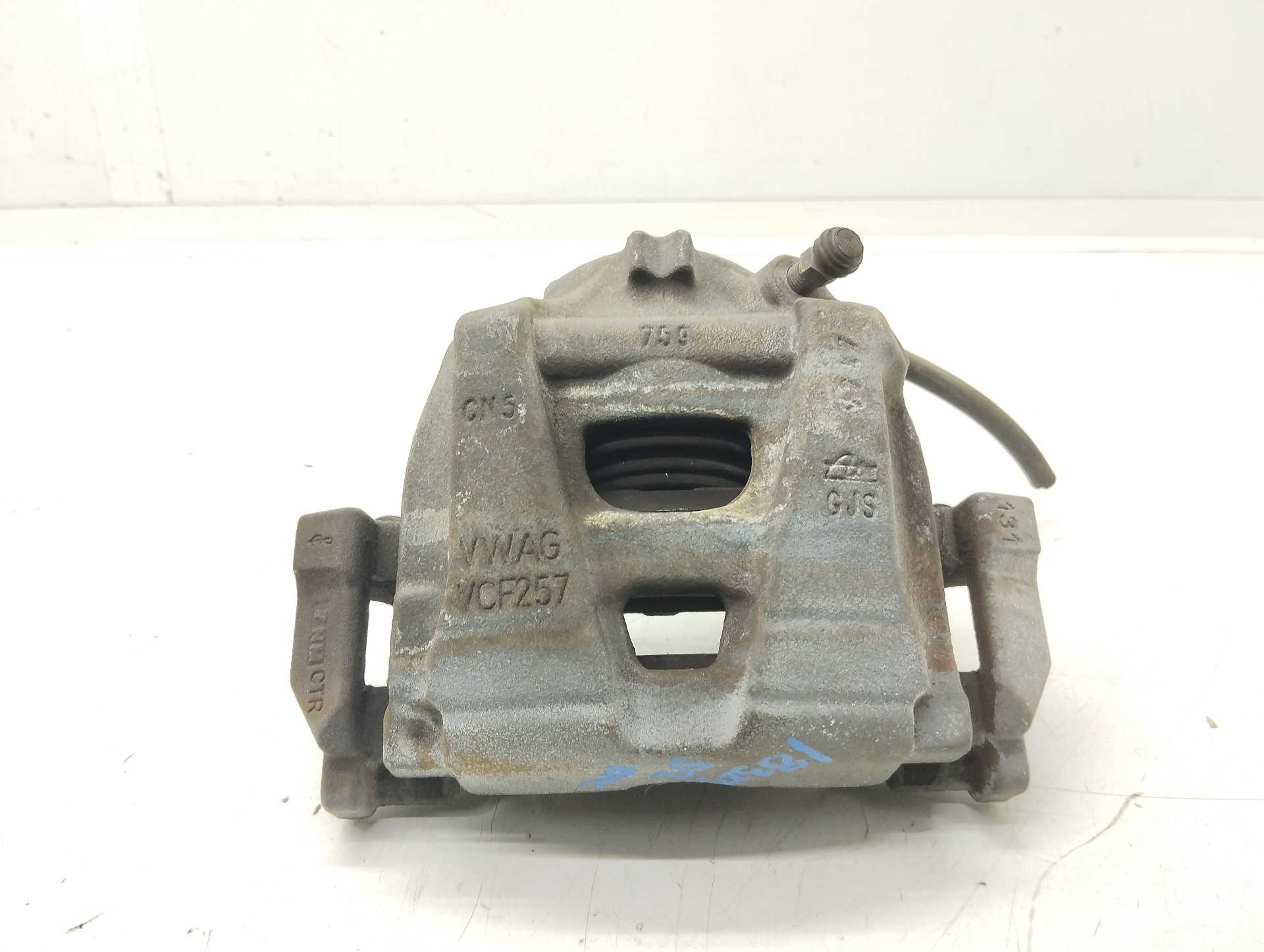 Recambio de pinza de freno delantera izquierda para audi q3 (8ug) attraction referencia OEM IAM   
