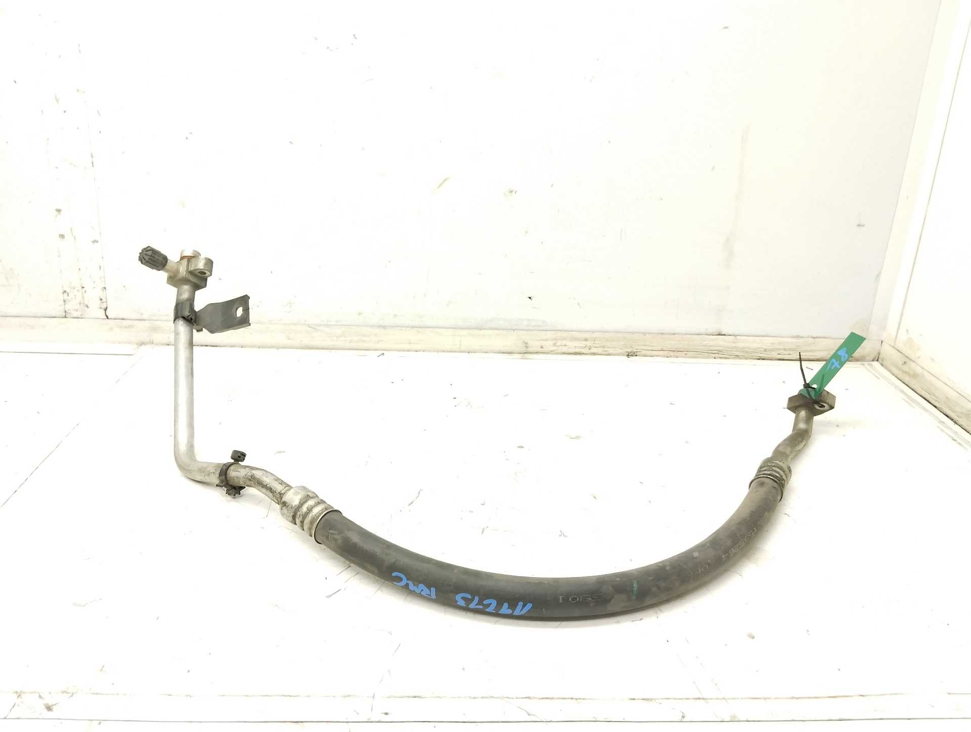 Recambio de tubos aire acondicionado para iveco 35s12 referencia OEM IAM 5801595264  