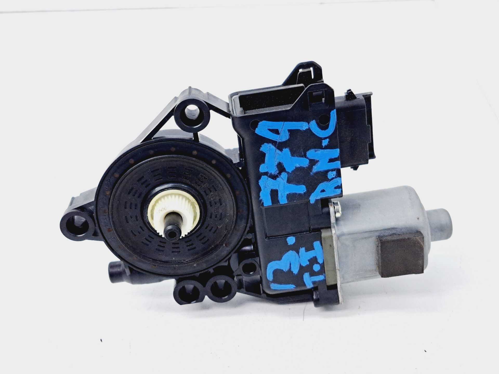Recambio de motor elevalunas trasero izquierdo para hyundai i40 cw klass blue referencia OEM IAM   