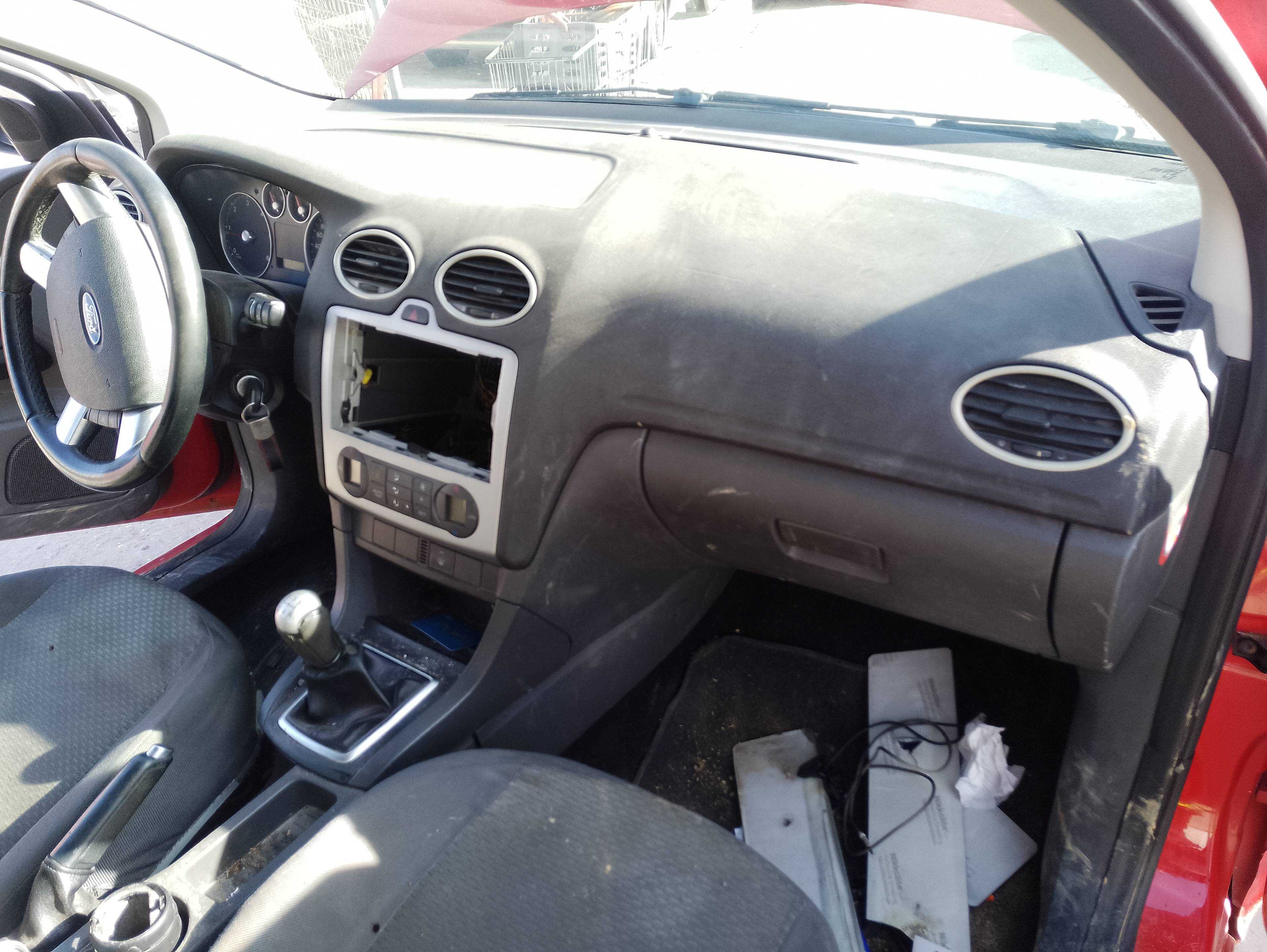 Recambio de salpicadero para ford focus berlina (cap) ambiente (d) referencia OEM IAM   