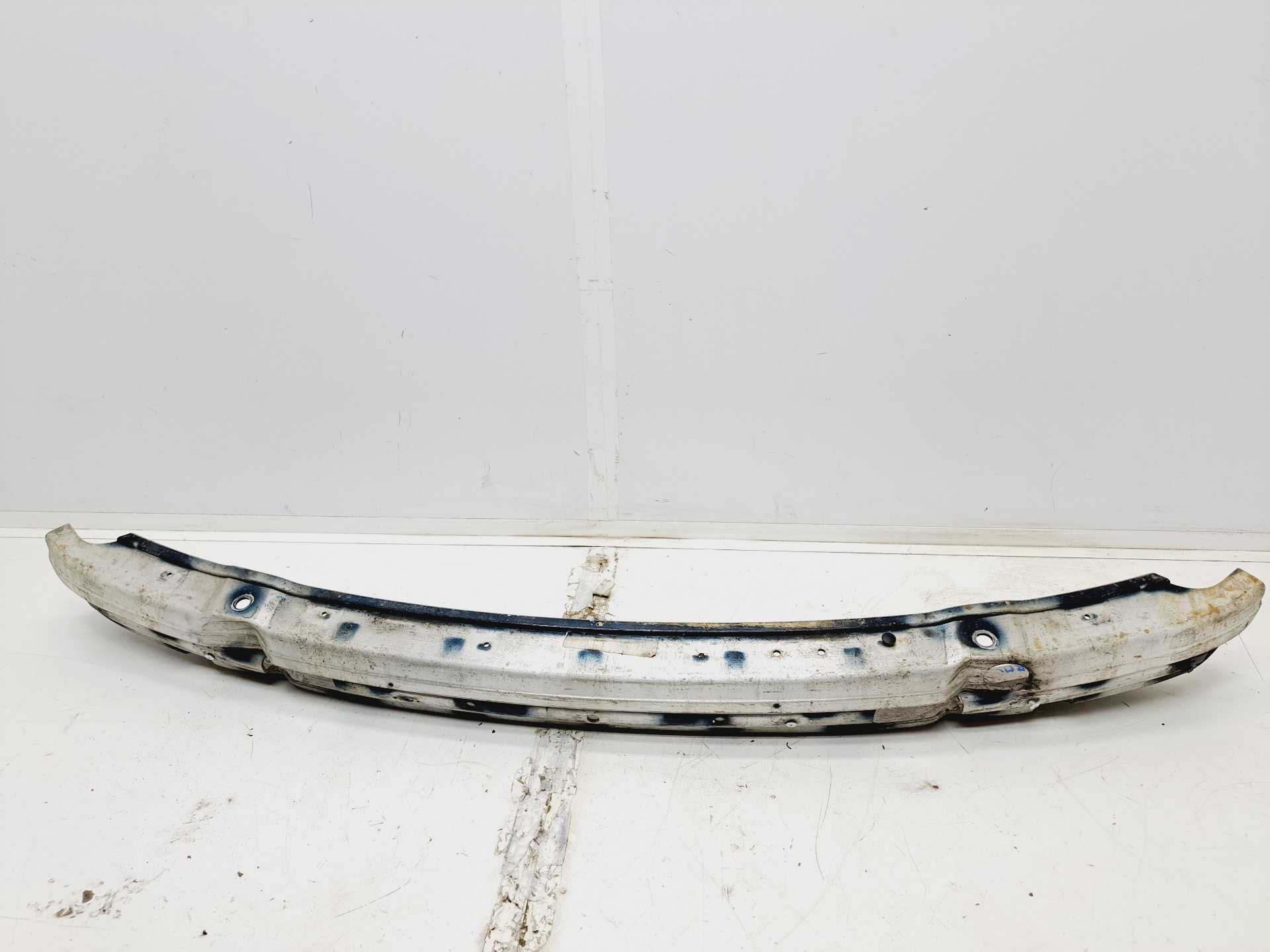 Recambio de refuerzo paragolpes delantero para bmw serie 5 berlina (e39) 528i referencia OEM IAM   