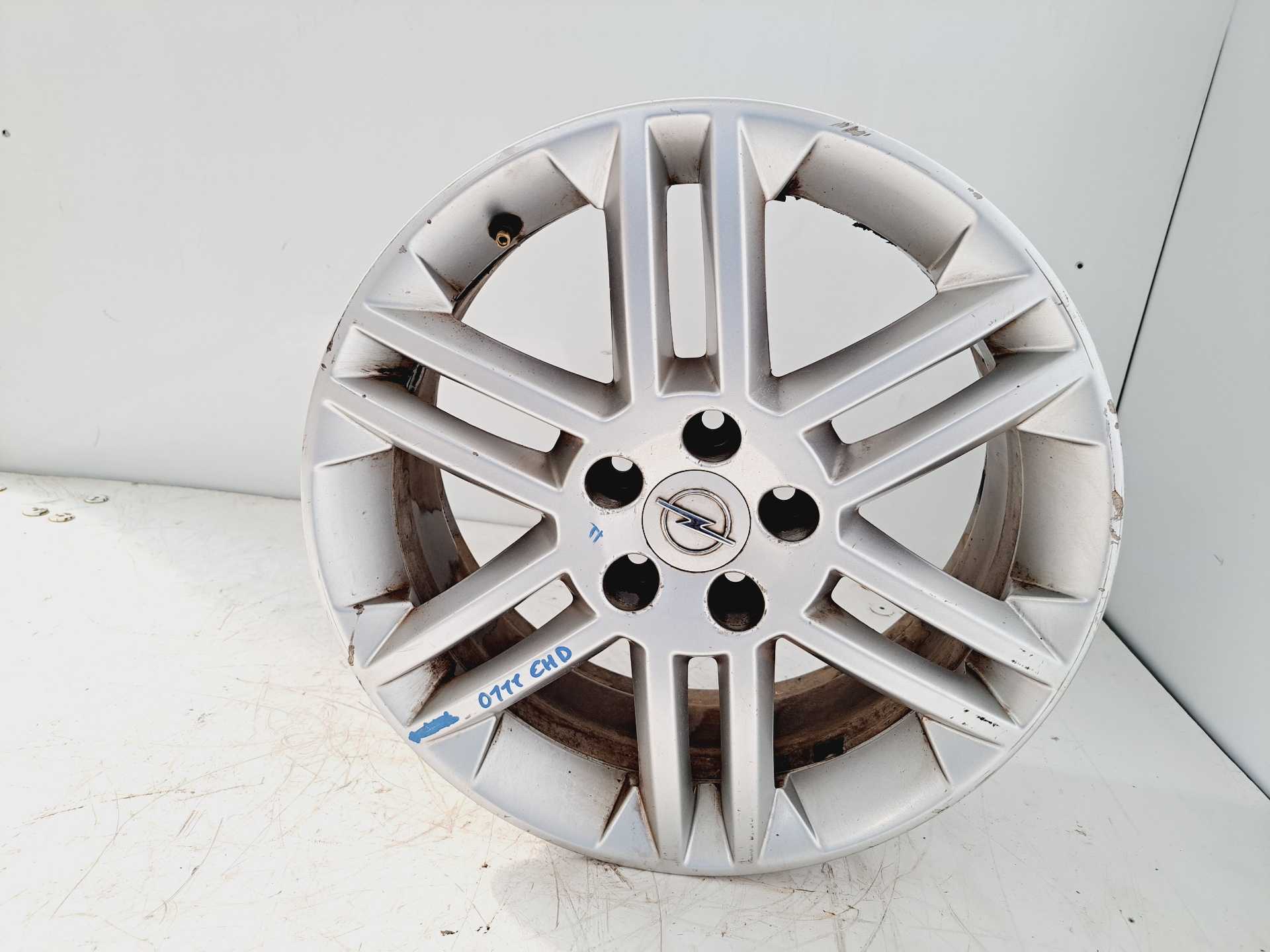 Recambio de llanta para opel vectra c berlina referencia OEM IAM R17  