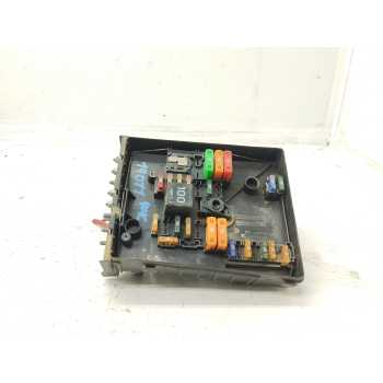 CAJA RELES / FUSIBLES 1K0937125A 1K0937821D 