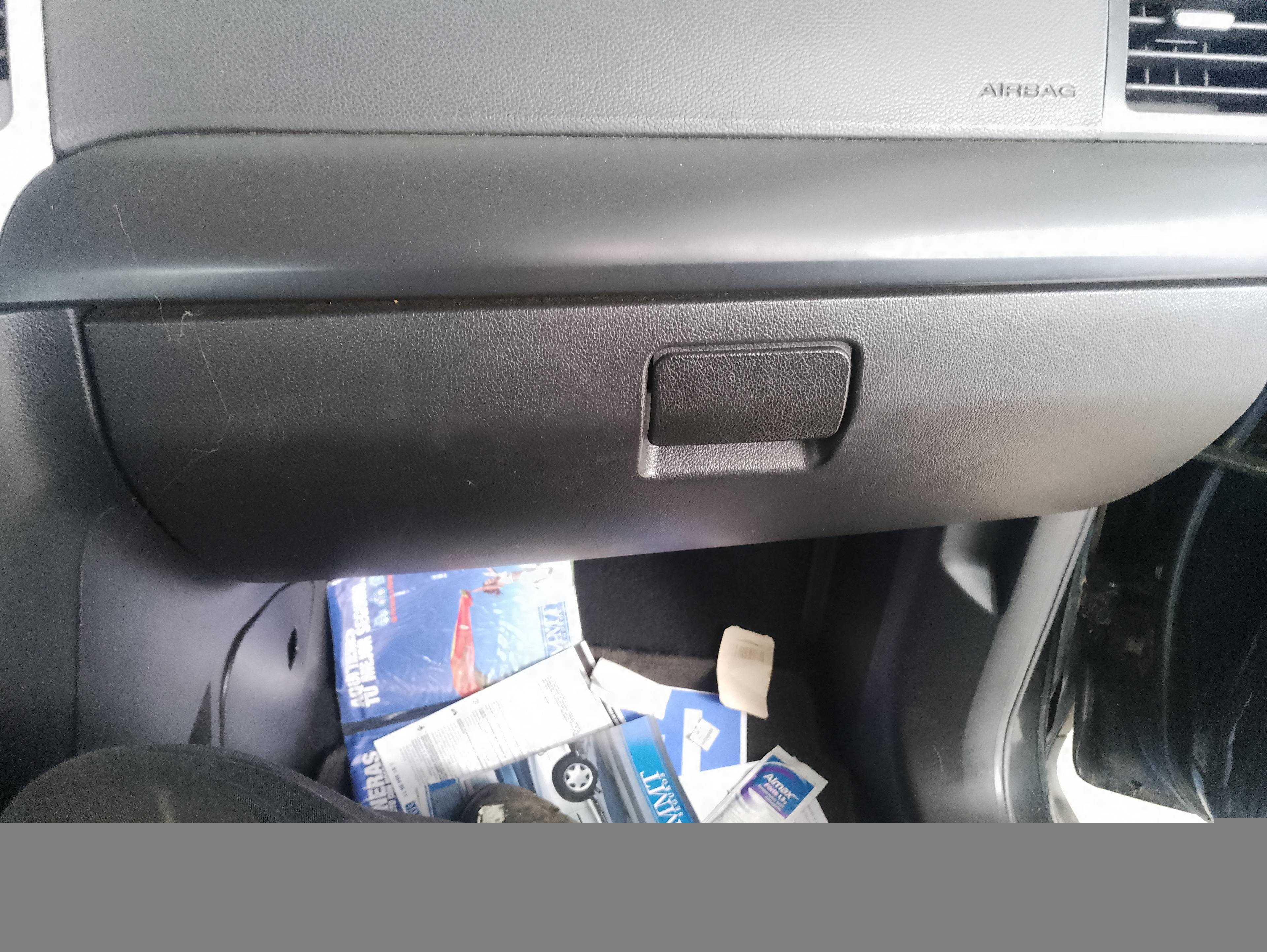 Recambio de guantera para chevrolet captiva referencia OEM IAM   