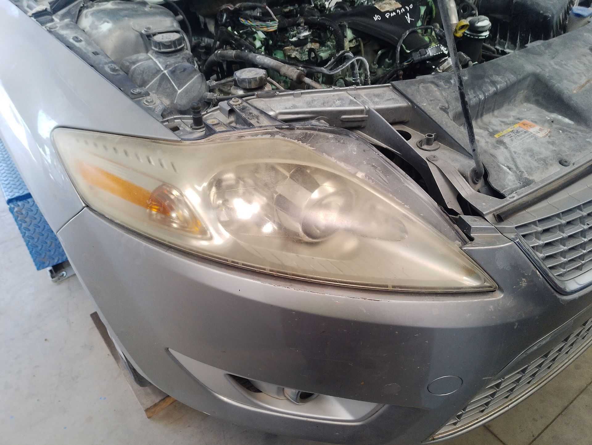 Recambio de faro derecho para ford mondeo iv (ba7) 2.0 tdci referencia OEM IAM 1820199  