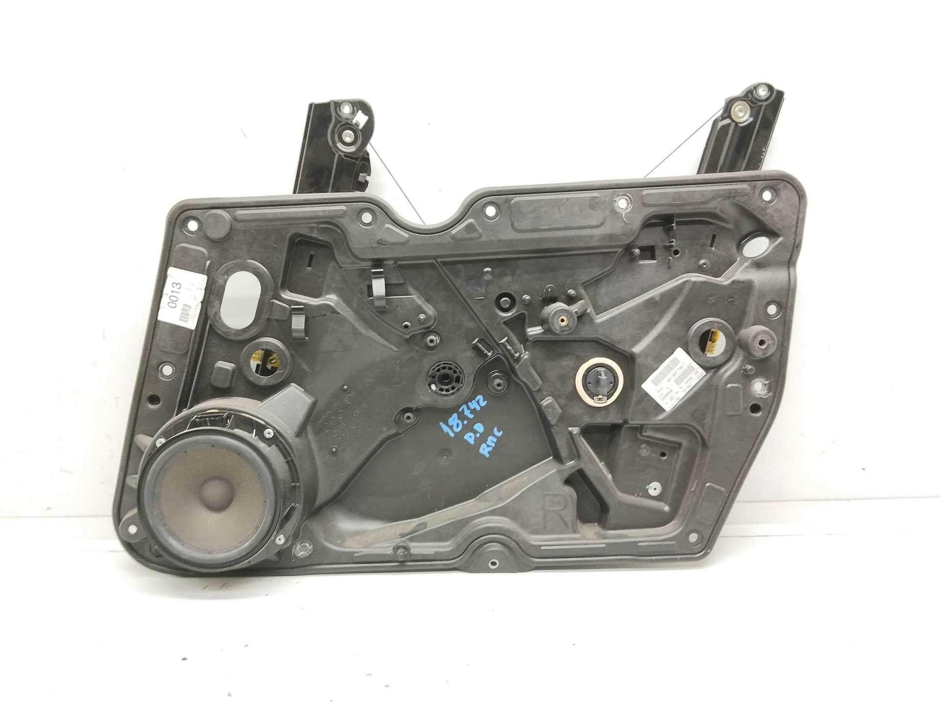 Recambio de elevalunas delantero derecho para volkswagen golf vi (5k1) referencia OEM IAM 5K1837730T  