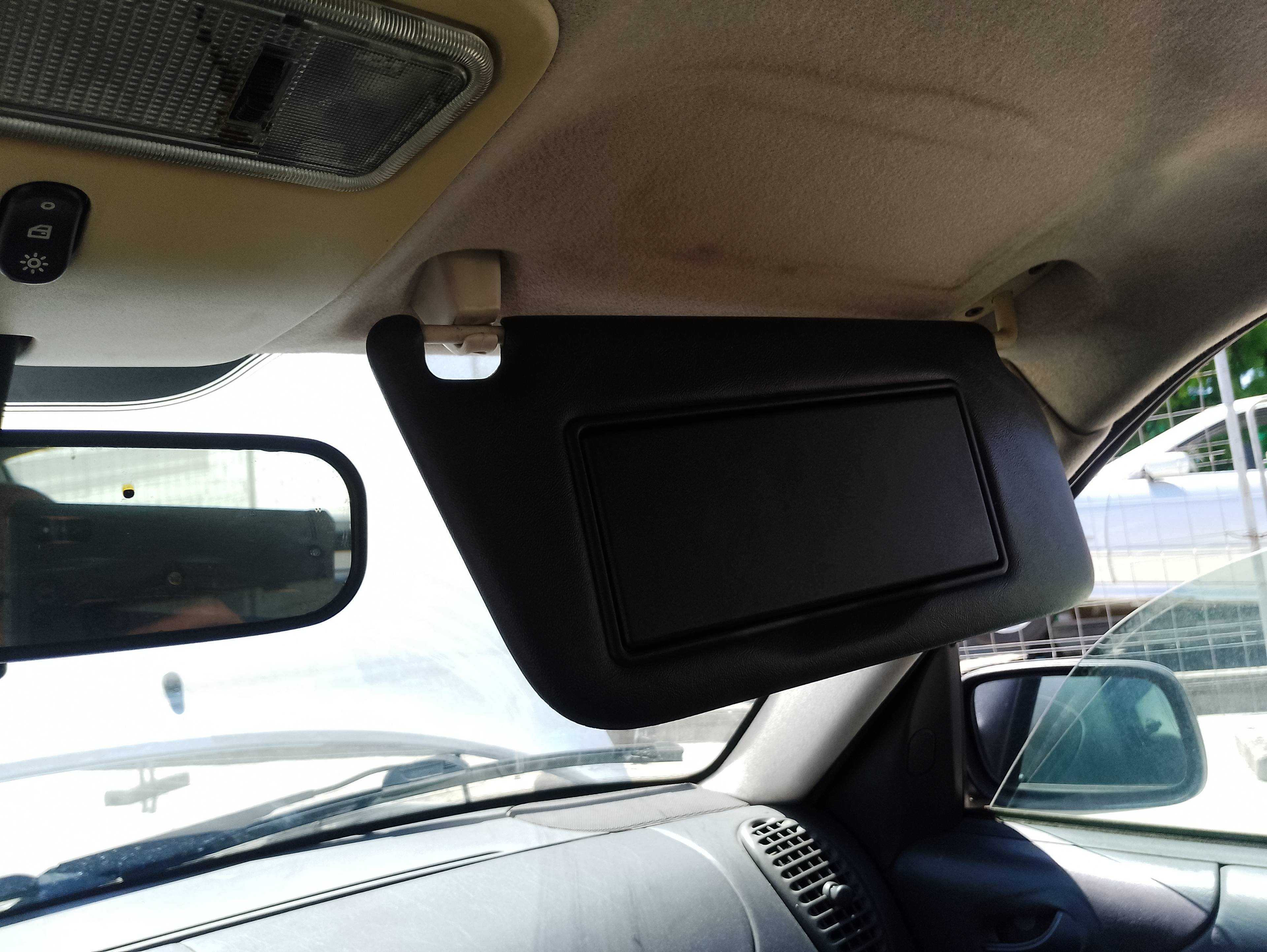 Recambio de parasol derecho para saab 9-3 berlina 2.0 aero turbo referencia OEM IAM   
