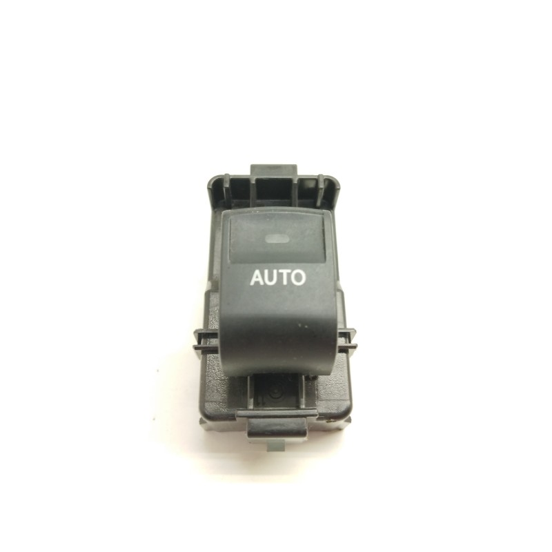 Recambio de mando elevalunas trasero derecho para toyota auris hybrid active referencia OEM IAM   