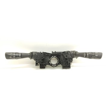 Recambio de mando luces para toyota auris hybrid active referencia OEM IAM 17F852  