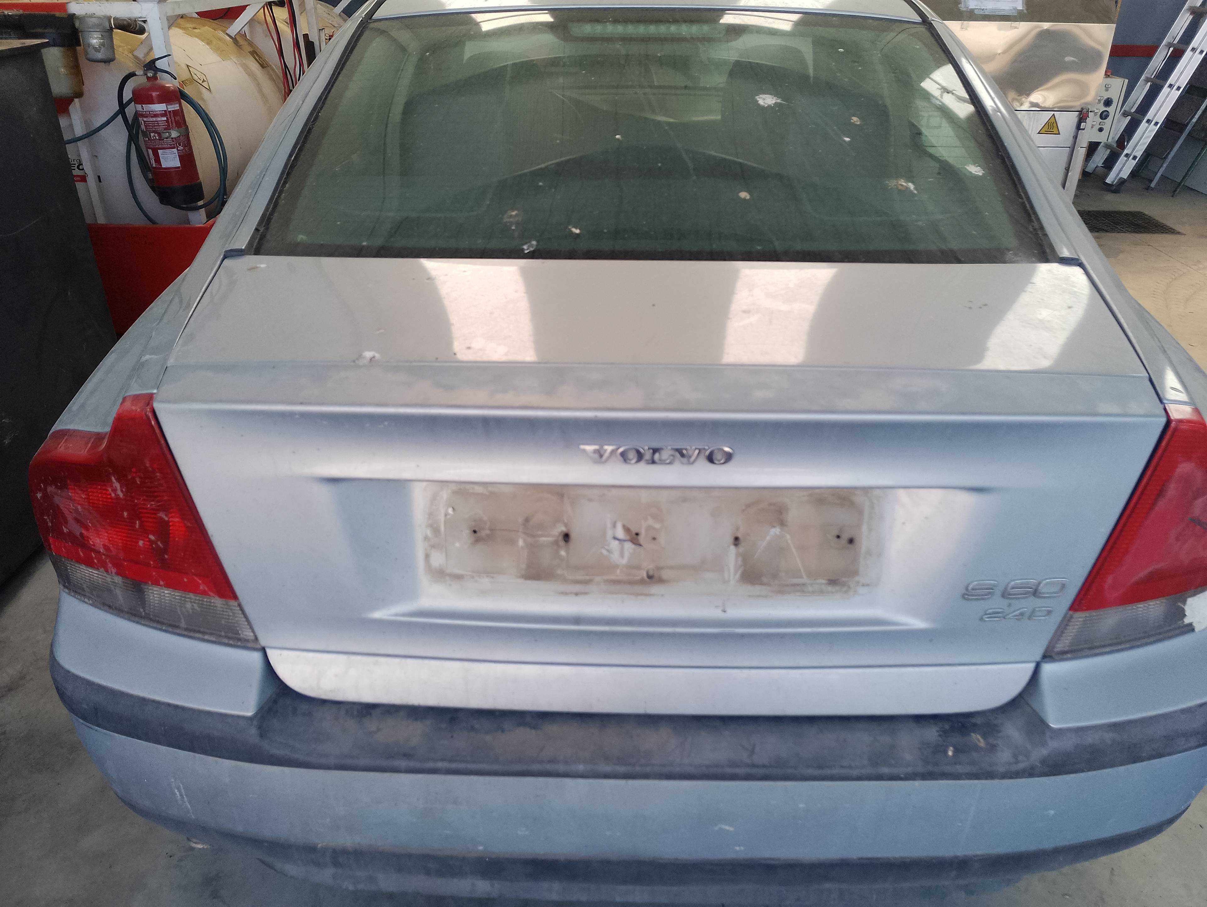 Recambio de tapa maletero para volvo s60 berlina 2.4 d referencia OEM IAM   