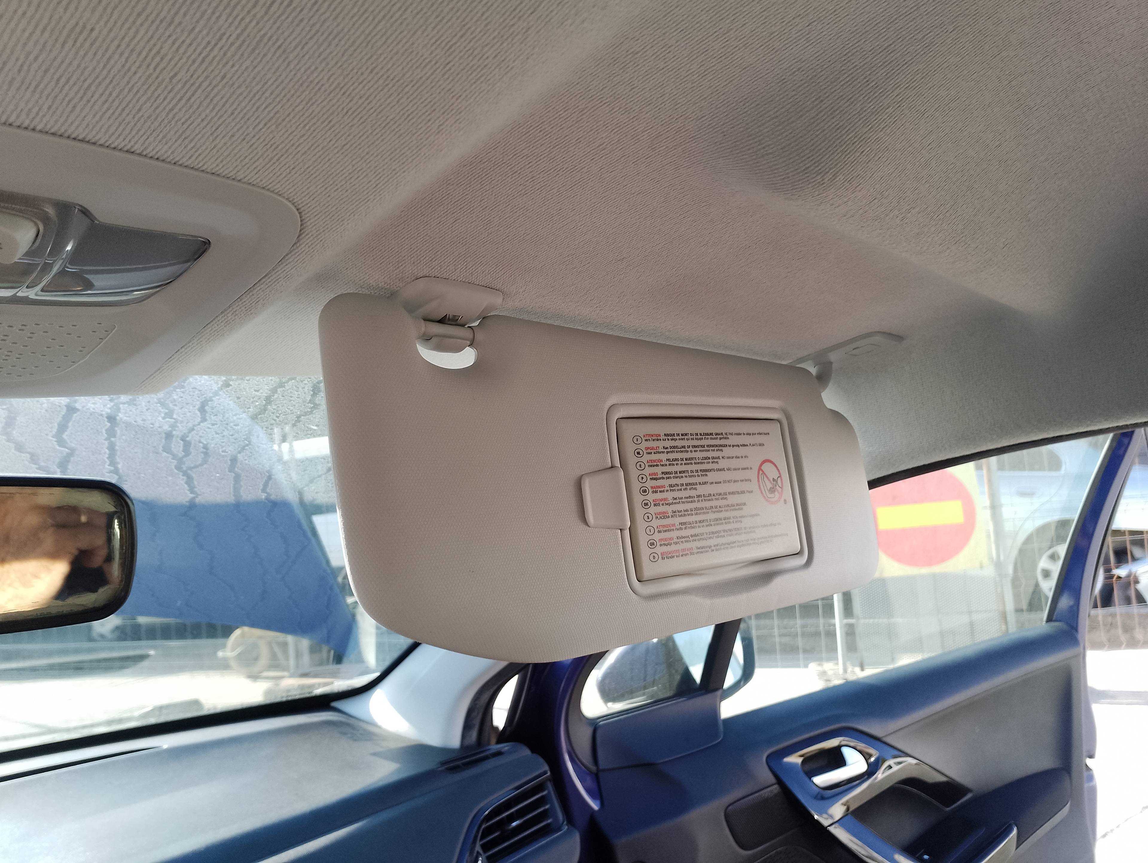 Recambio de parasol derecho para peugeot 208 access referencia OEM IAM   