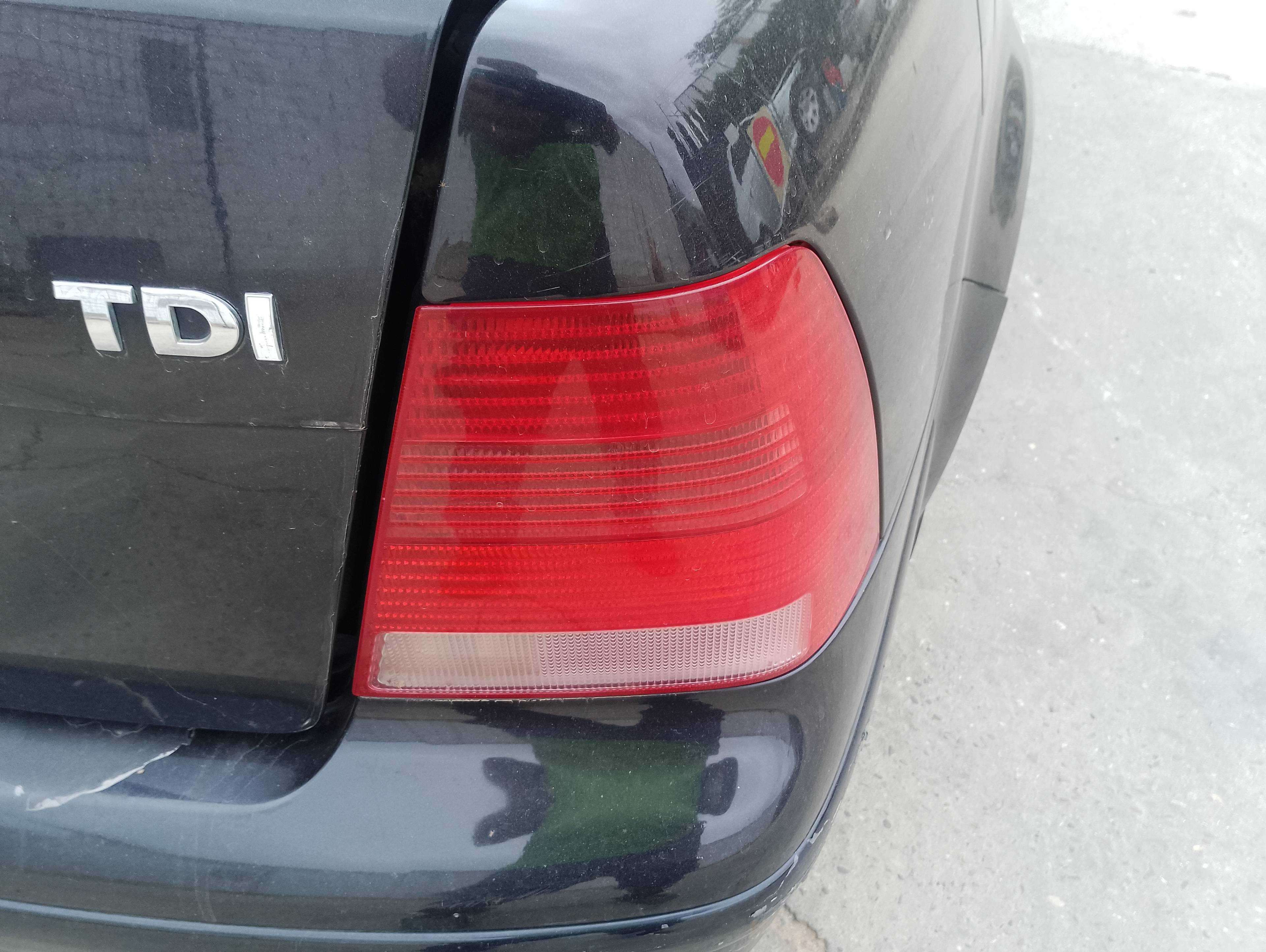 Recambio de piloto trasero derecho para volkswagen bora berlina (1j2) highline referencia OEM IAM   