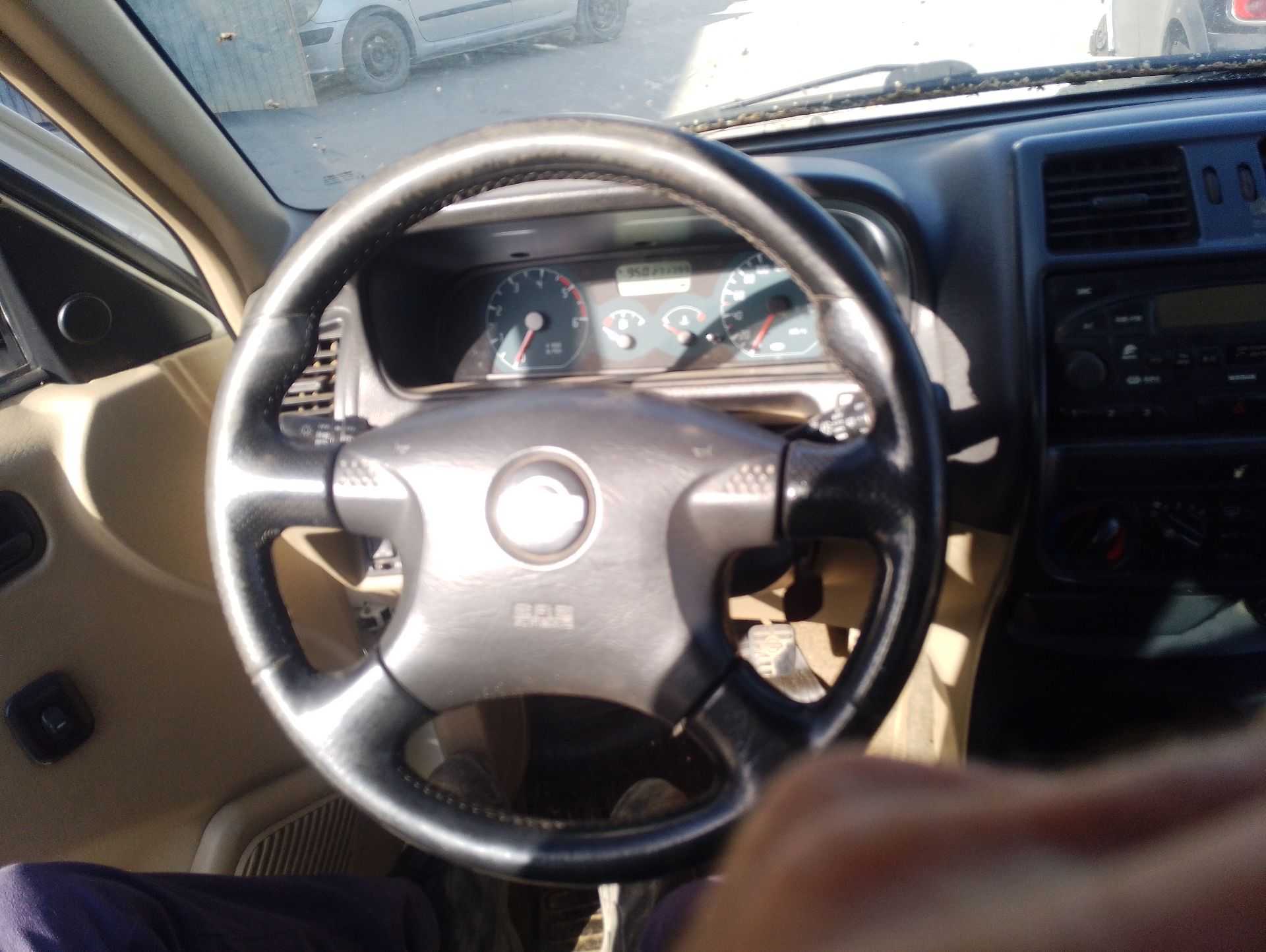 Recambio de volante para nissan terrano ii (r20) 2.7 tdi 4wd referencia OEM IAM   