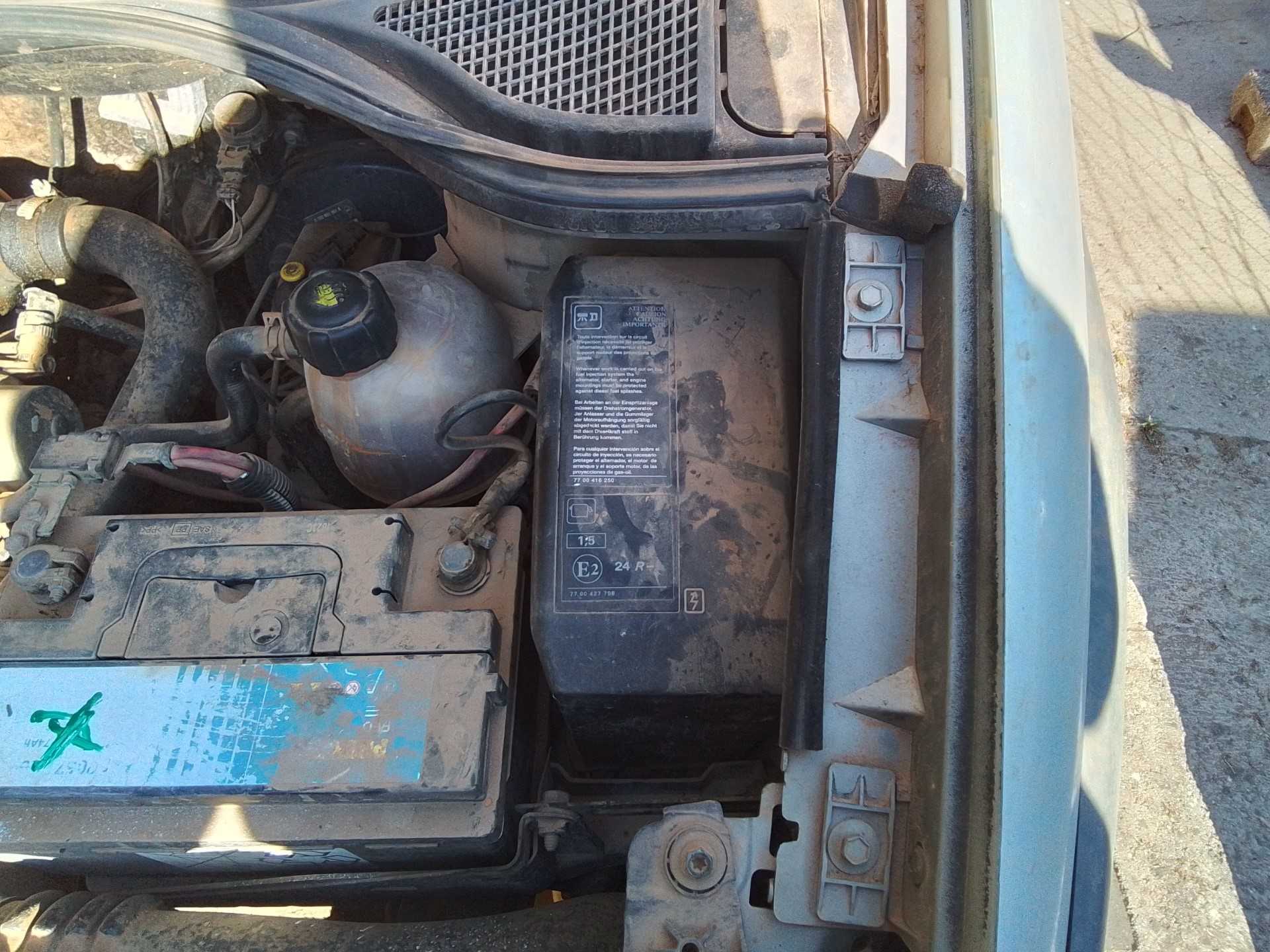 Recambio de caja reles / fusibles para renault scenic (ja..) 1.9 dci authentique referencia OEM IAM   