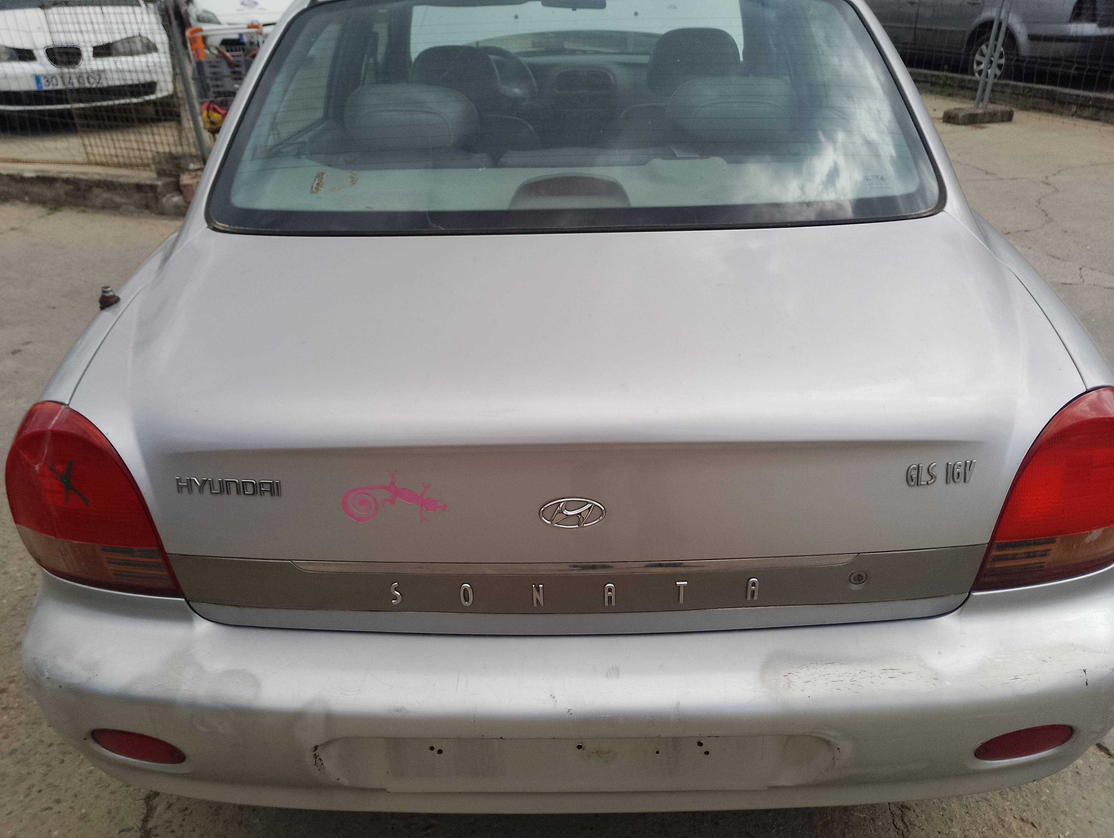 Recambio de tapa maletero para hyundai sonata (y4) 2.0i 16v gls referencia OEM IAM   