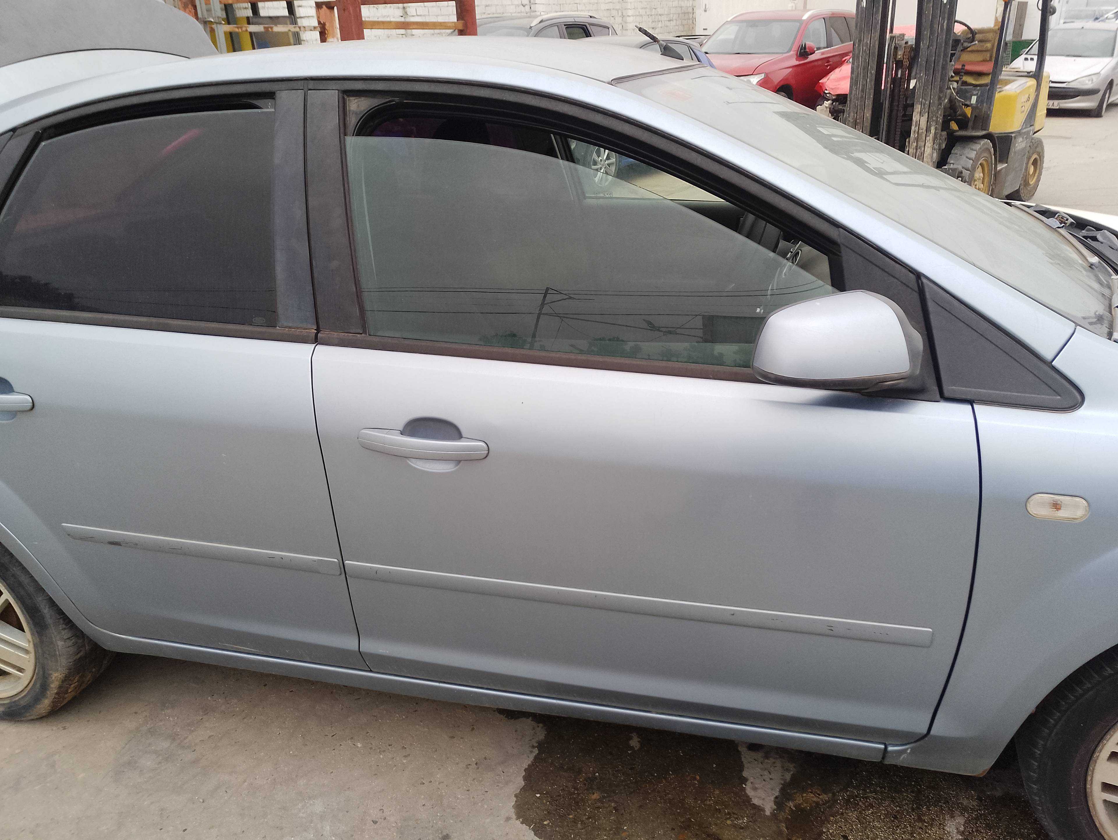 Recambio de puerta delantera derecha para ford focus berlina (cap) ambiente (d) referencia OEM IAM   
