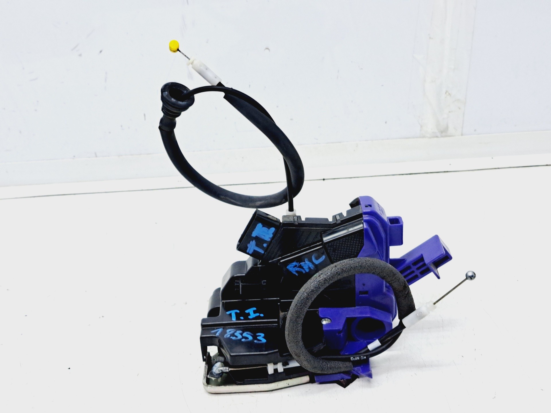 Recambio de cerradura puerta trasera izquierda para kia carens ( ) basic referencia OEM IAM 81410A4030  