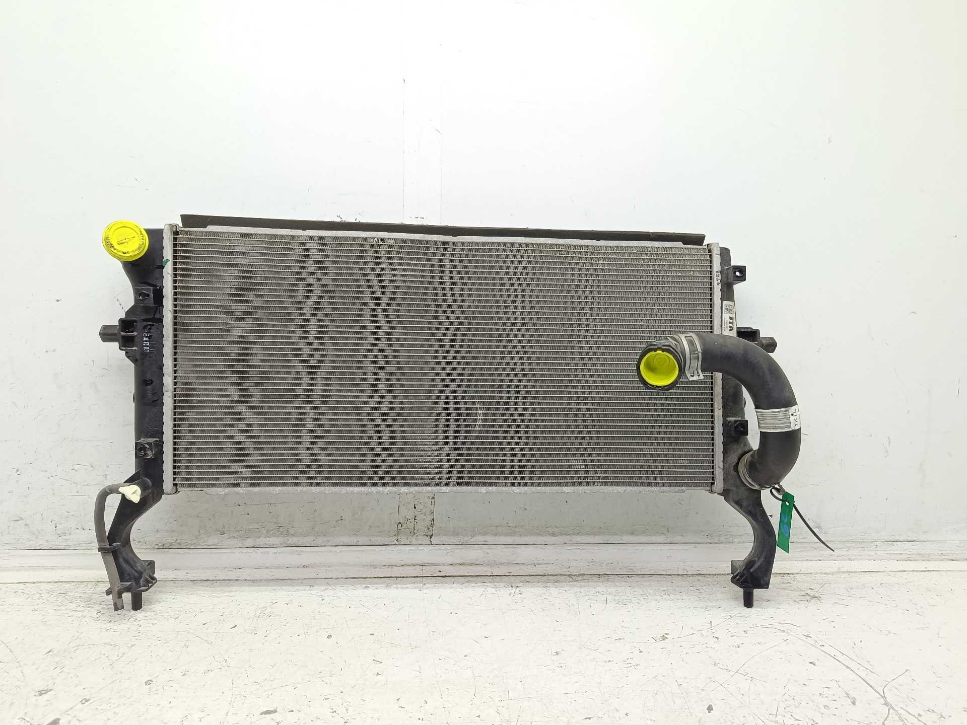 Recambio de radiador agua para kia ceed concept referencia OEM IAM 25310M6400  