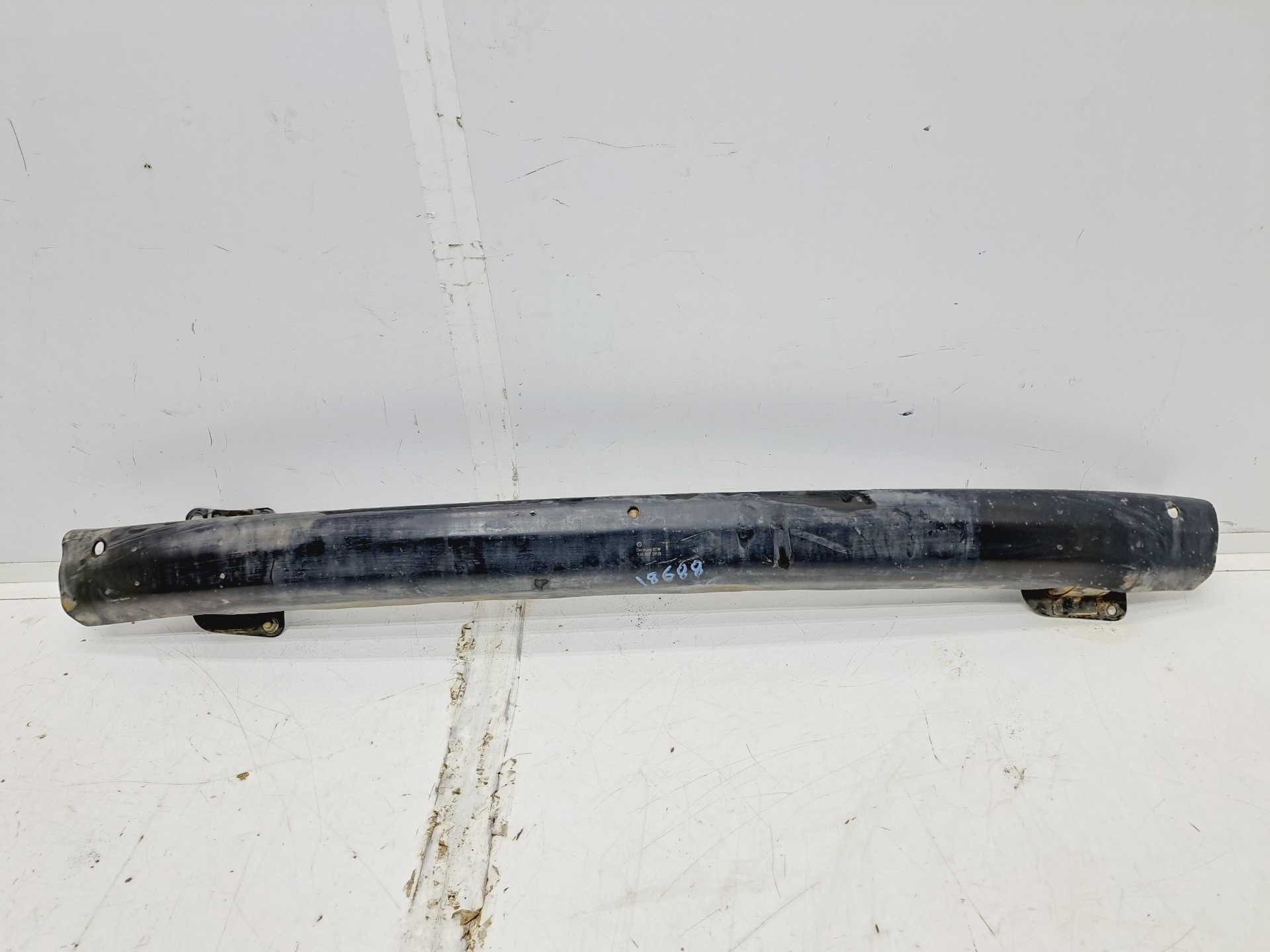 Recambio de refuerzo paragolpes delantero para skoda octavia berlina (1u2) ambiente referencia OEM IAM 1U6807311B 1U0805551C 