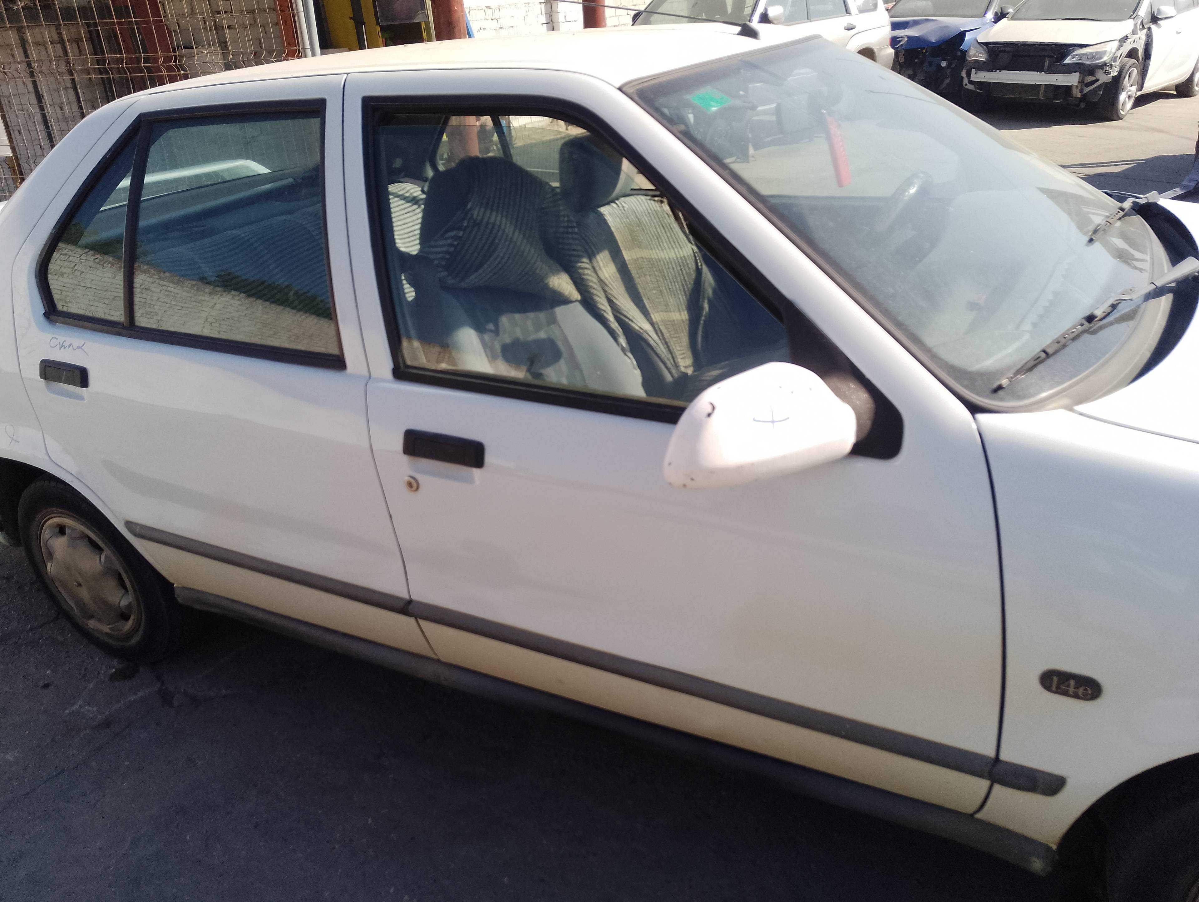 Recambio de puerta delantera derecha para renault 19 (b/c/l53) referencia OEM IAM   