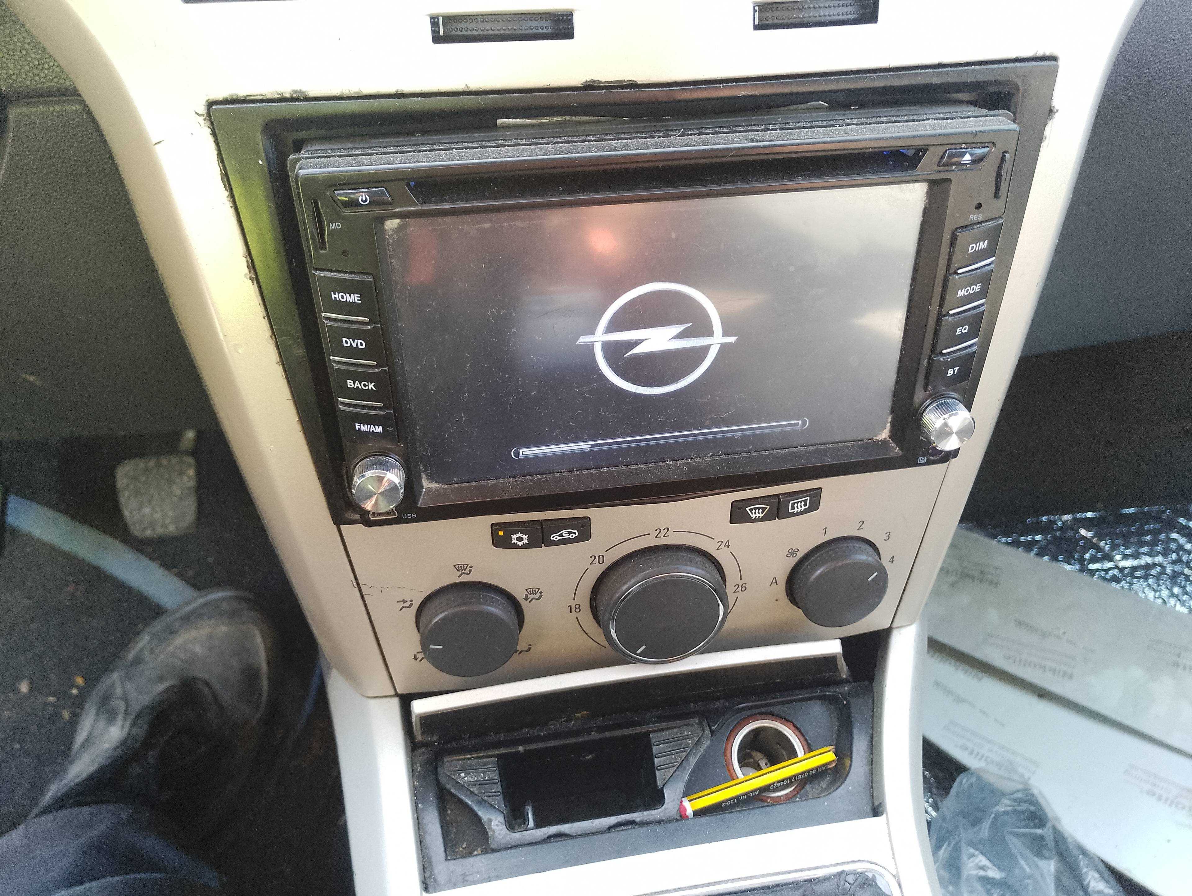 Recambio de sistema audio / radio cd para opel astra h berlina cosmo referencia OEM IAM   