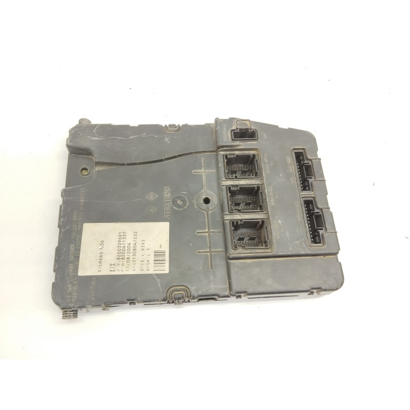 Recambio de modulo electronico para renault megane ii berlina 5p referencia OEM IAM 8200309691 SIEMENS 